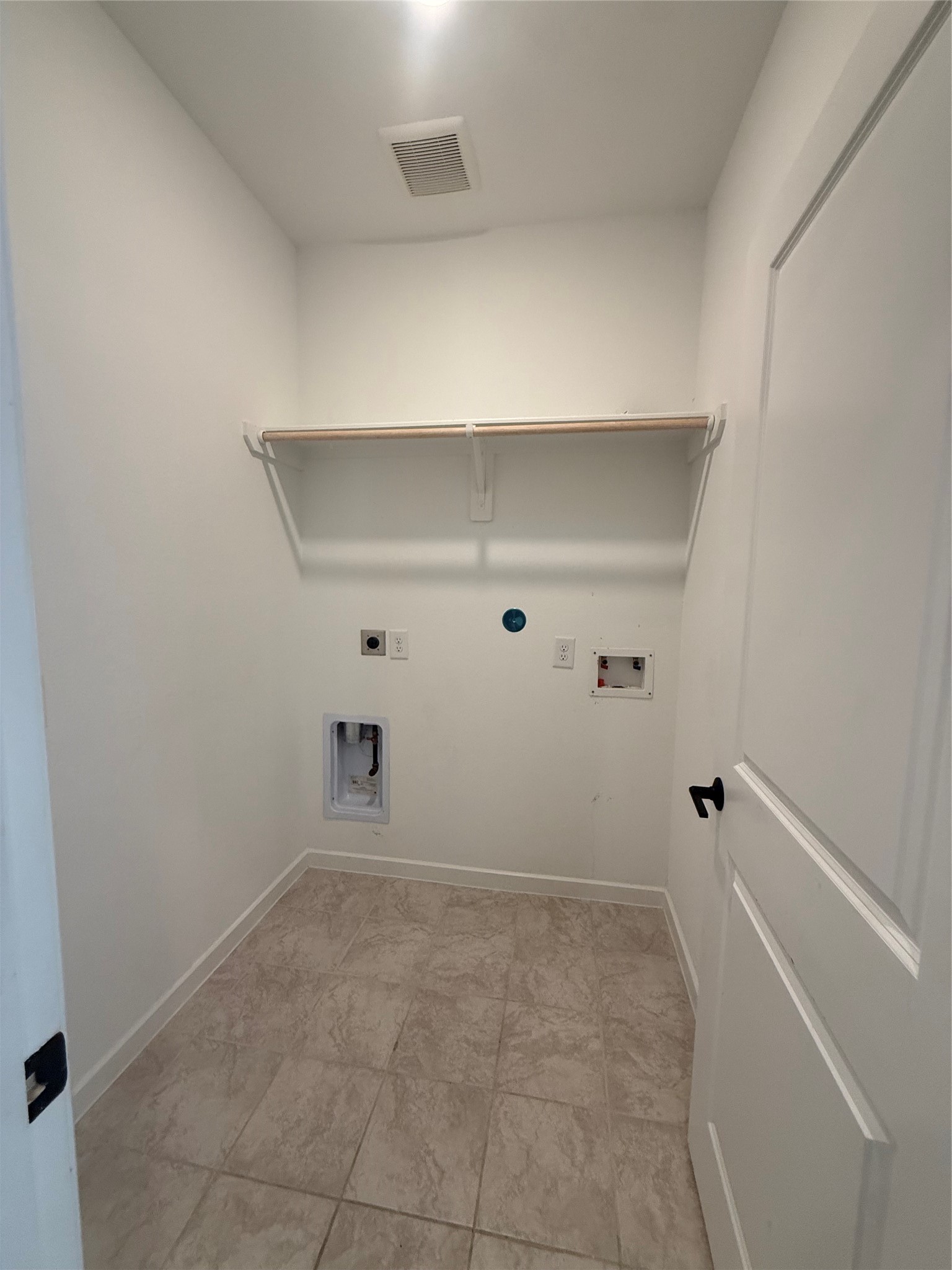 21626 Lampeter River Lane Property Photo 17