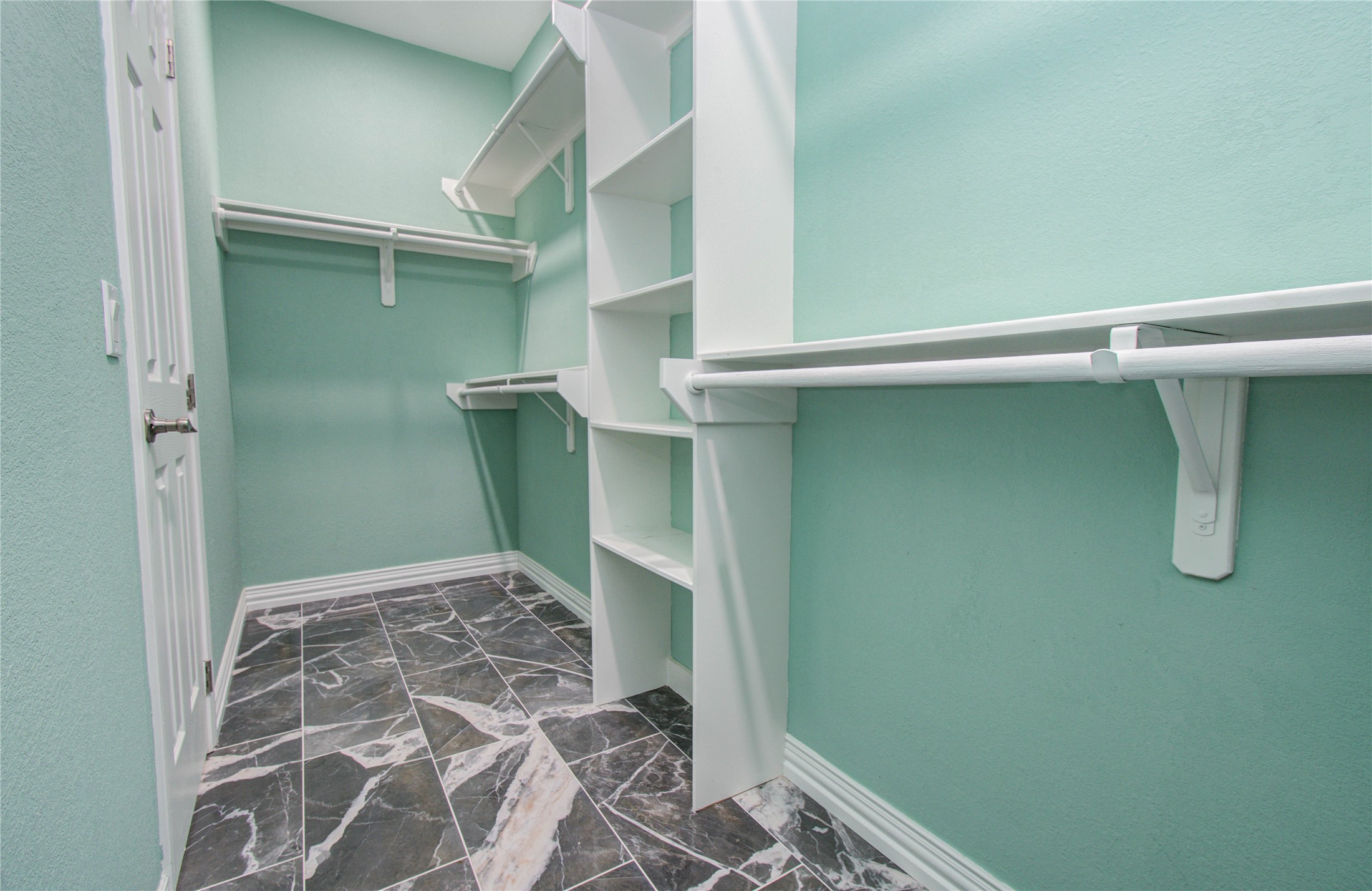 898 Road 3556 Property Photo 28