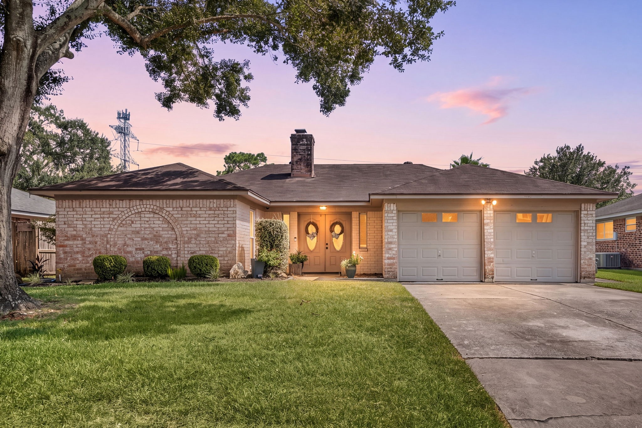 2109 Victoria Court Property Photo 1