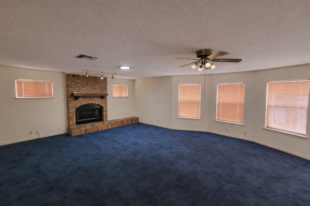 5855 Sandy Valley Street Property Photo 11