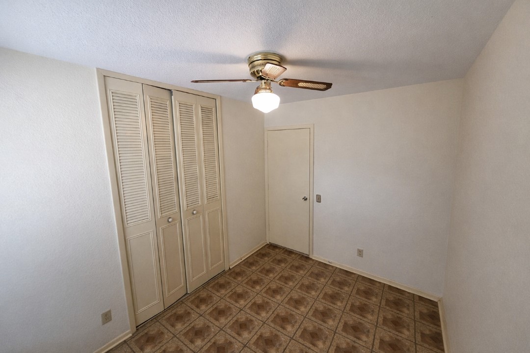 5855 Sandy Valley Street Property Photo 12
