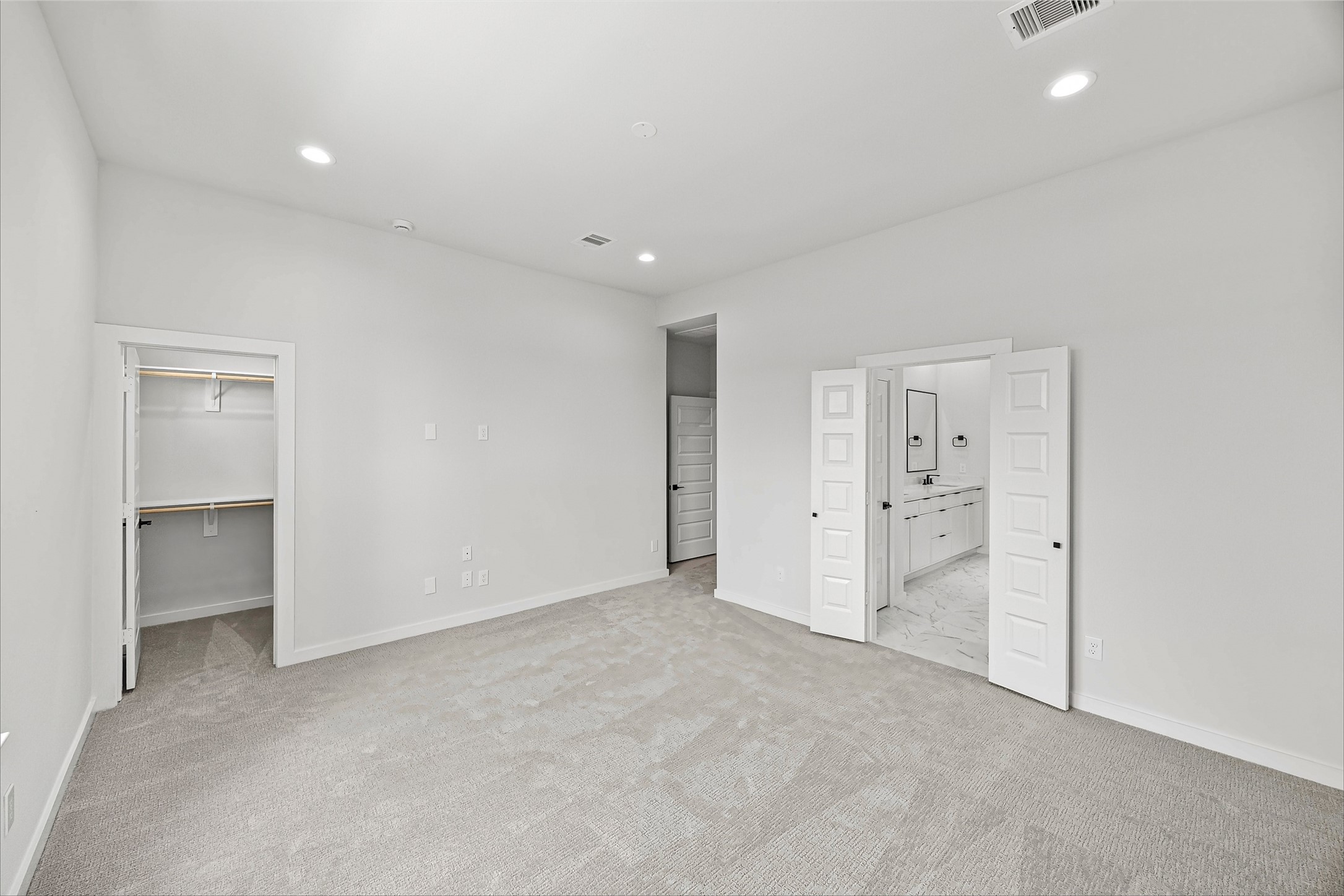 523 Hillwood Heights Drive Property Photo 25