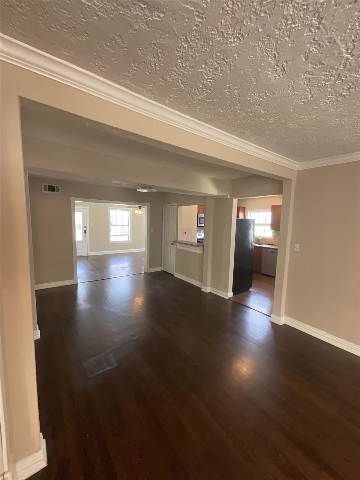 838 E 29th Street Property Photo 5