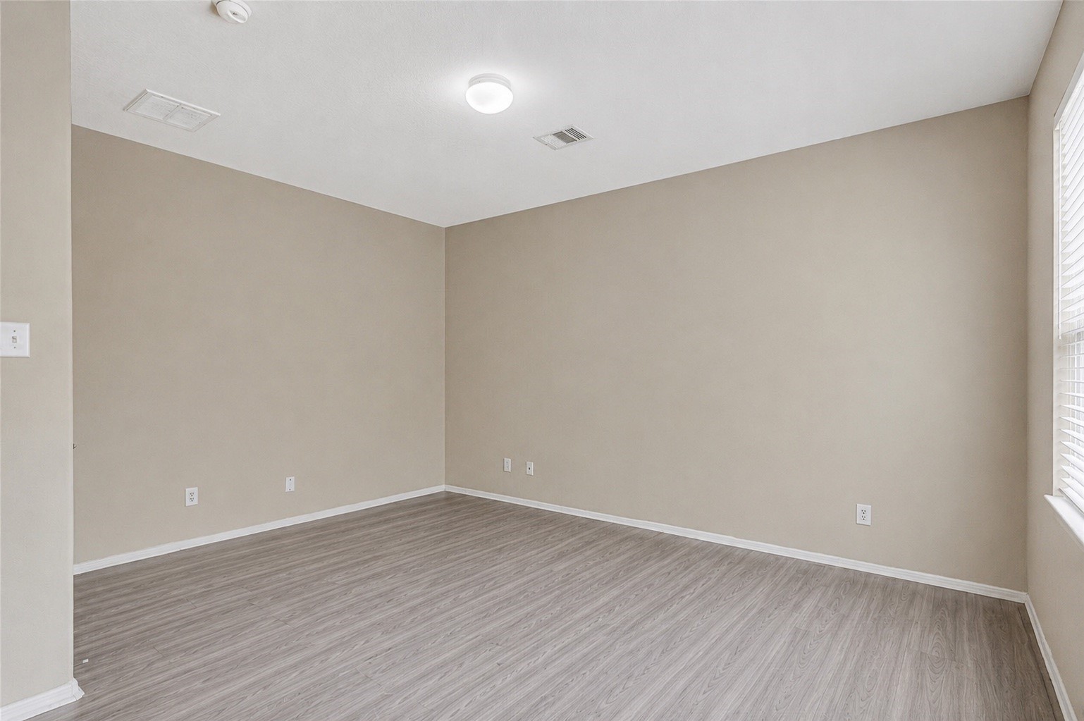 22523 Spring Crossing Drive Property Photo 37