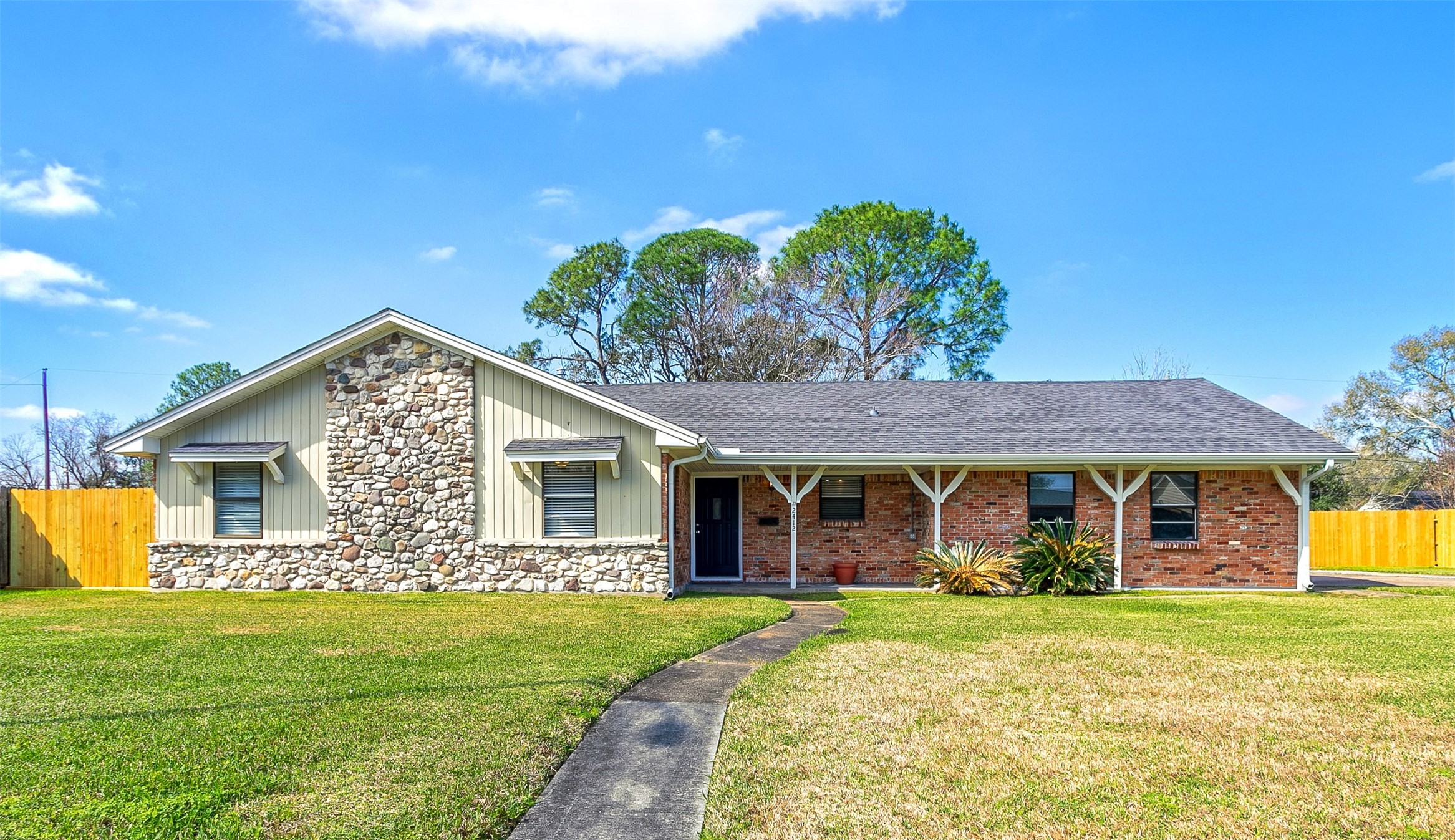 2412 Malon Street Property Photo