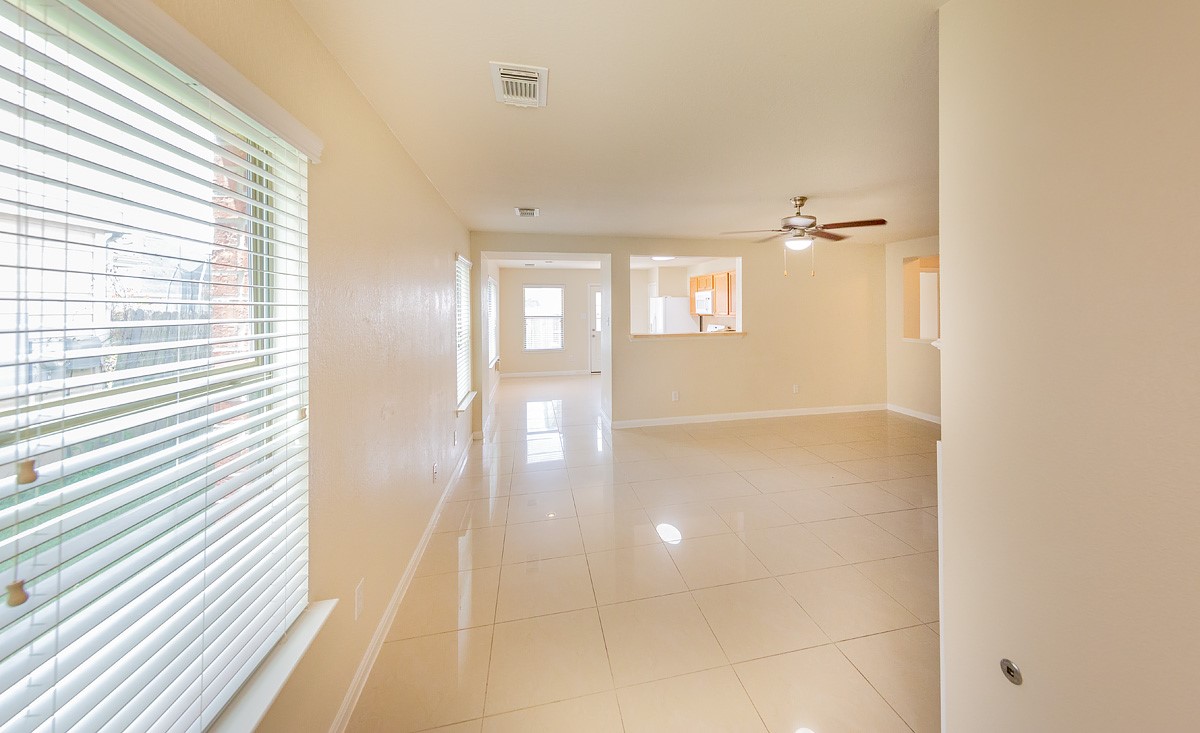 29235 Legends Hill Drive Property Photo 3