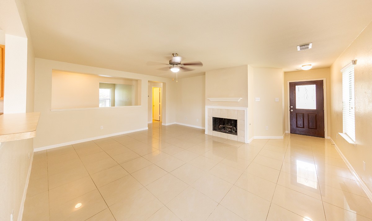 29235 Legends Hill Drive Property Photo 5
