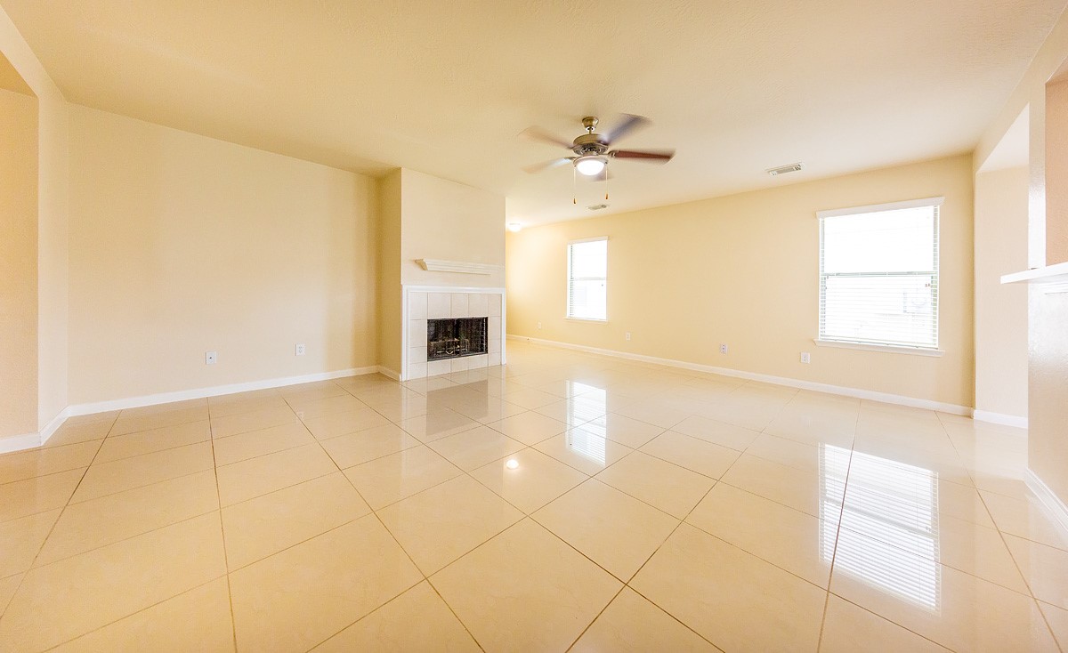 29235 Legends Hill Drive Property Photo 6