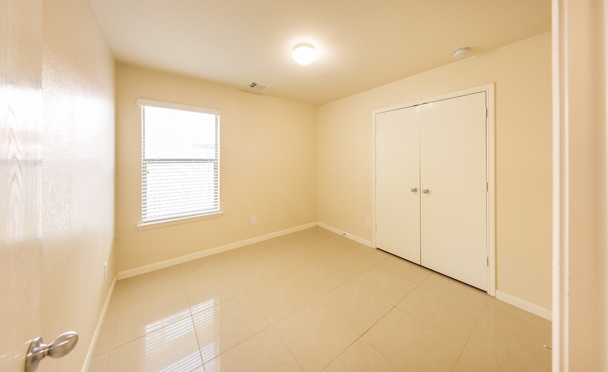 29235 Legends Hill Drive Property Photo 14
