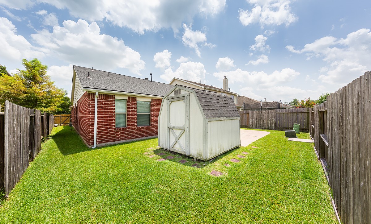 29235 Legends Hill Drive Property Photo 16