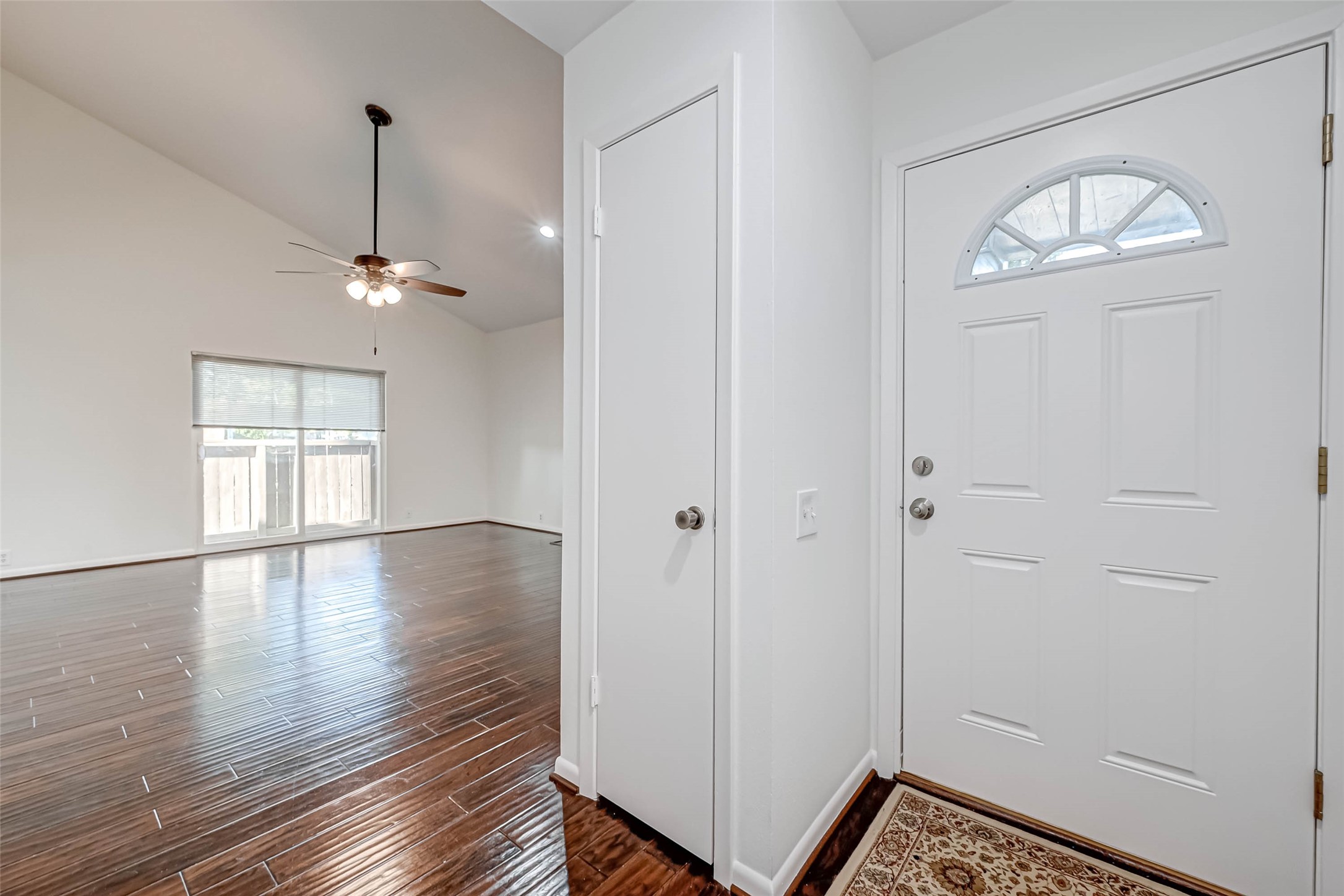 1502 Prairie Grove Drive Property Photo 4