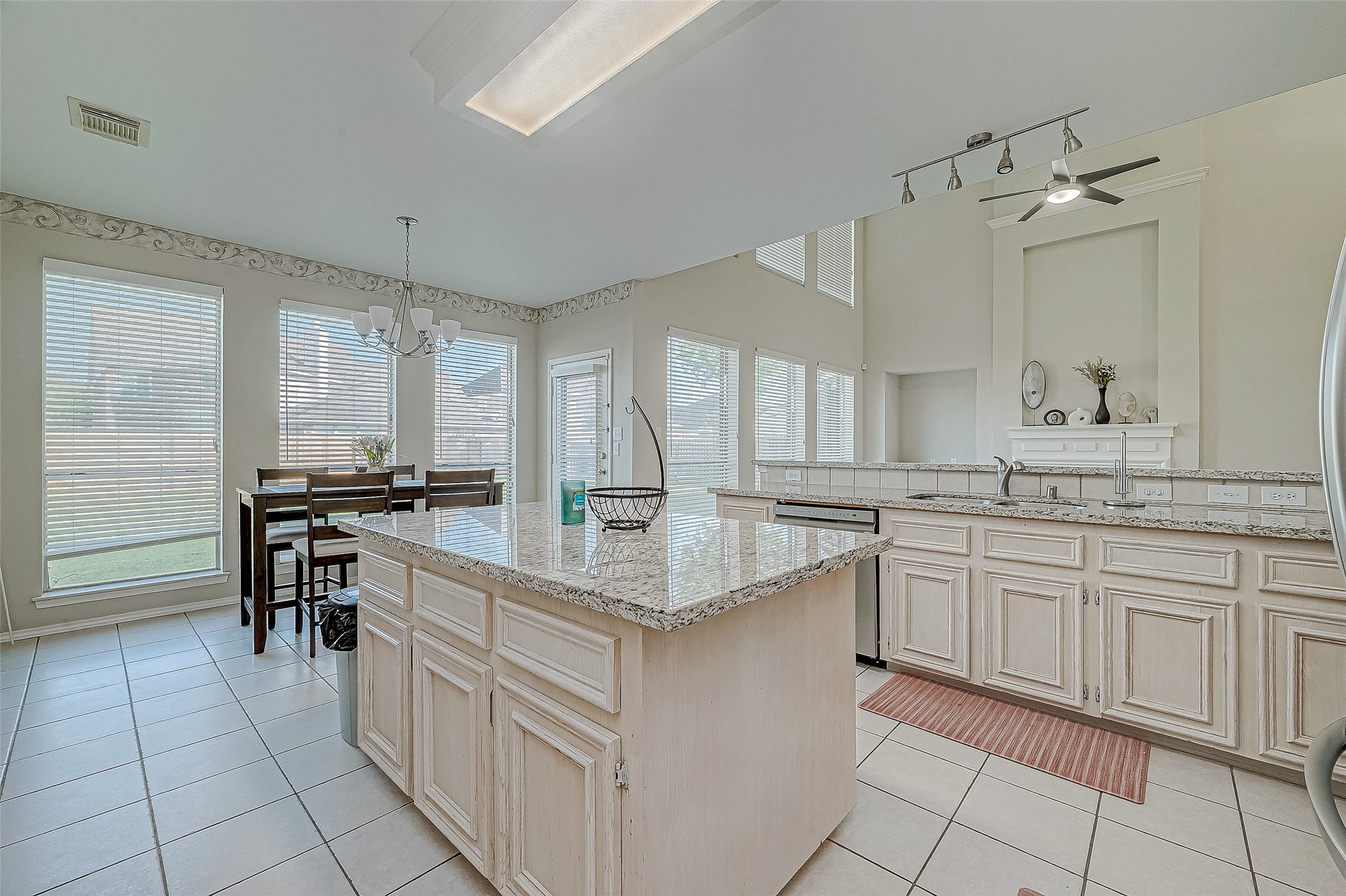 5911 Indian Hills Lane Property Photo 10
