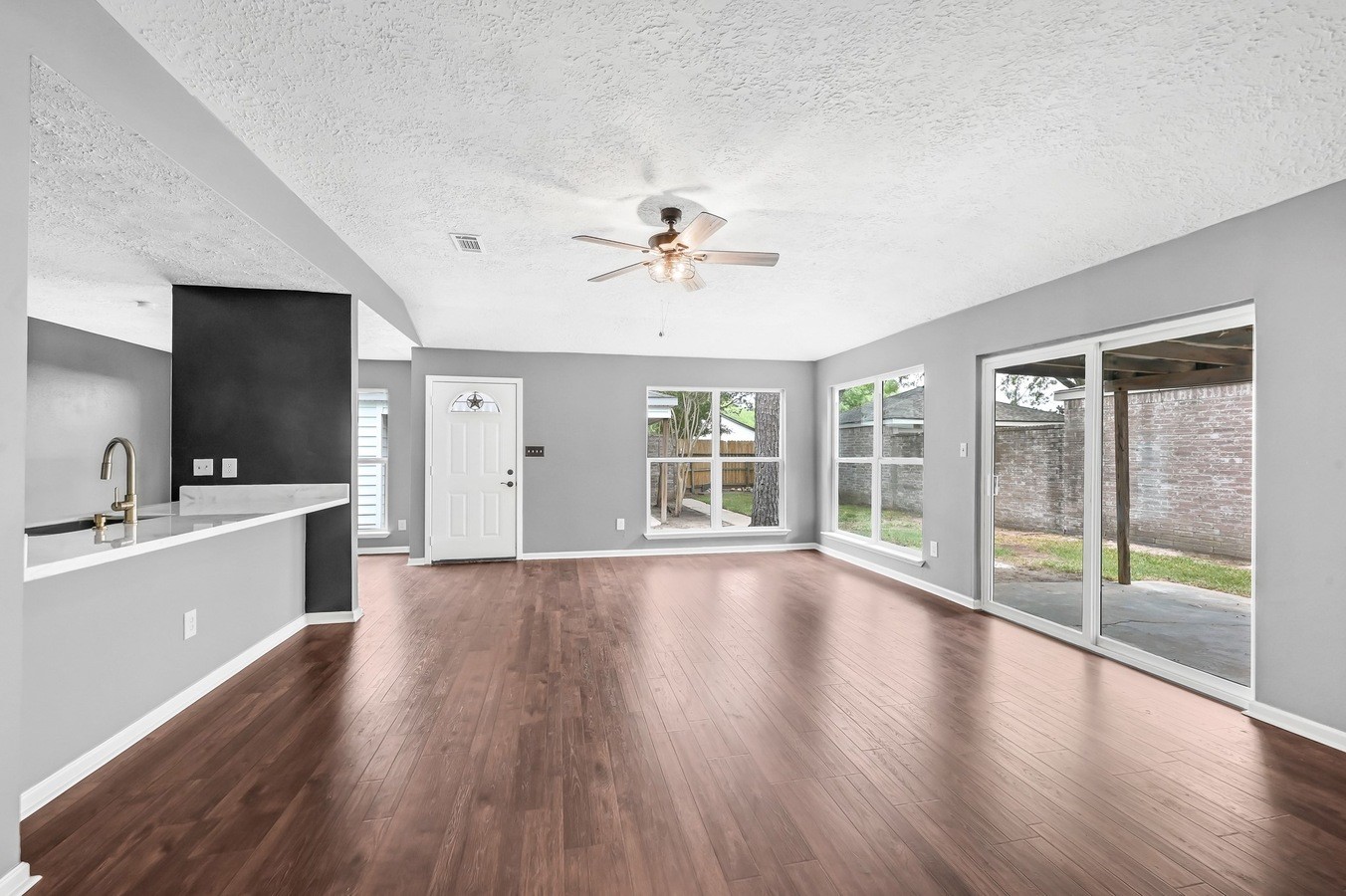 10207 Foxrow Lane Property Photo 7