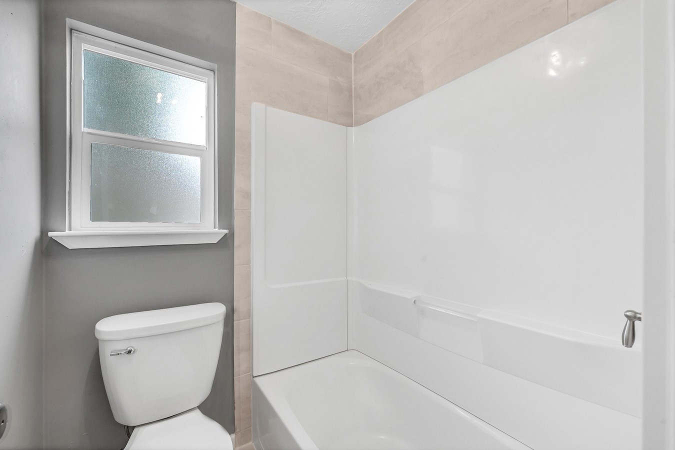 10207 Foxrow Lane Property Photo 12