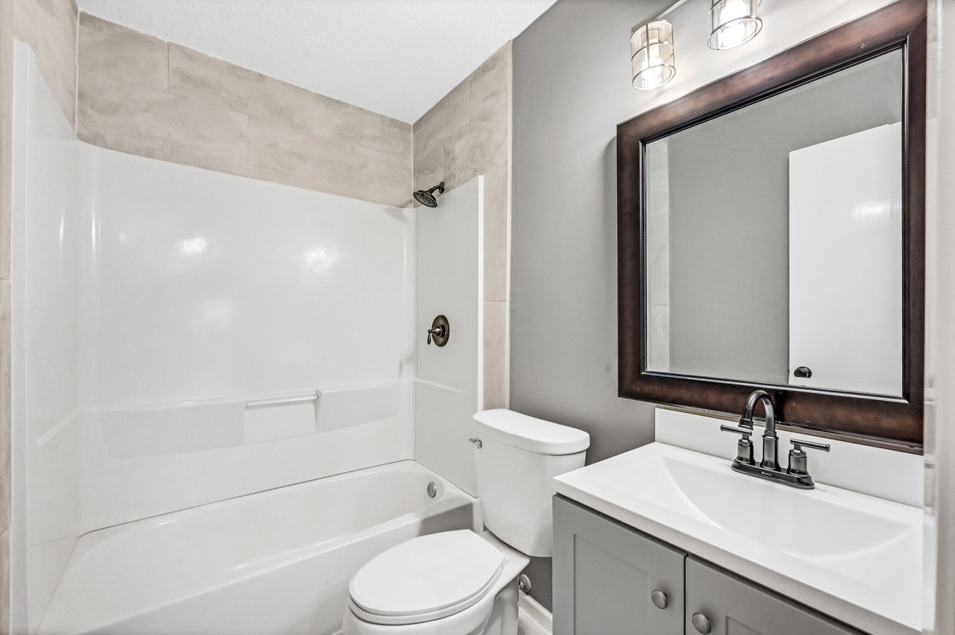 10207 Foxrow Lane Property Photo 17