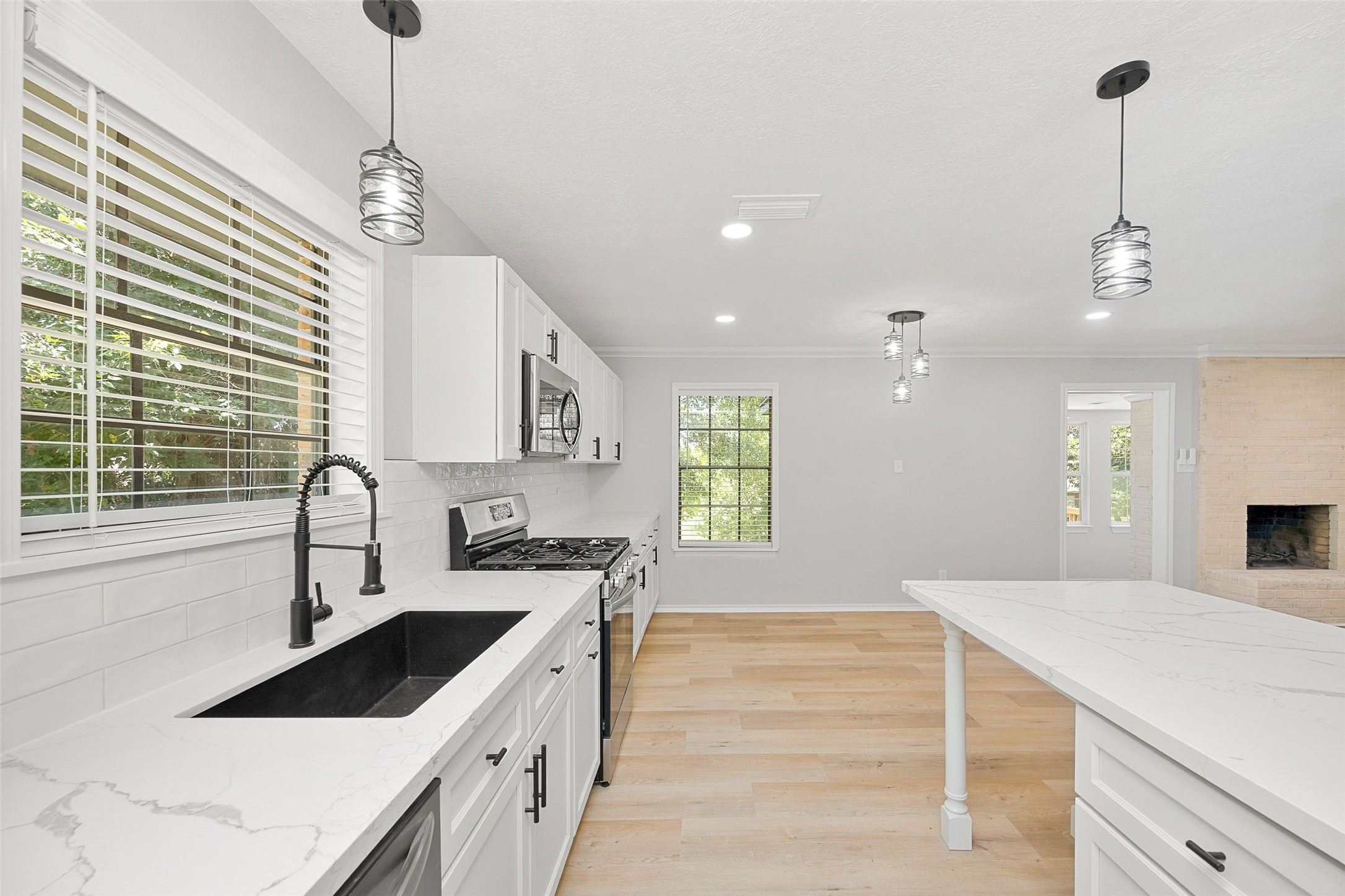 1803 S Park Street Property Photo 11