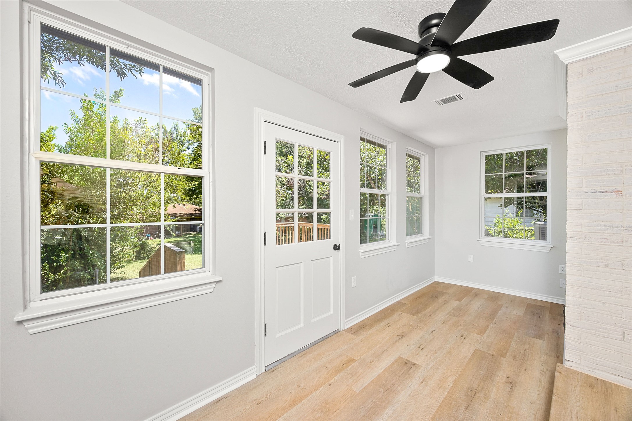 1803 S Park Street Property Photo 13