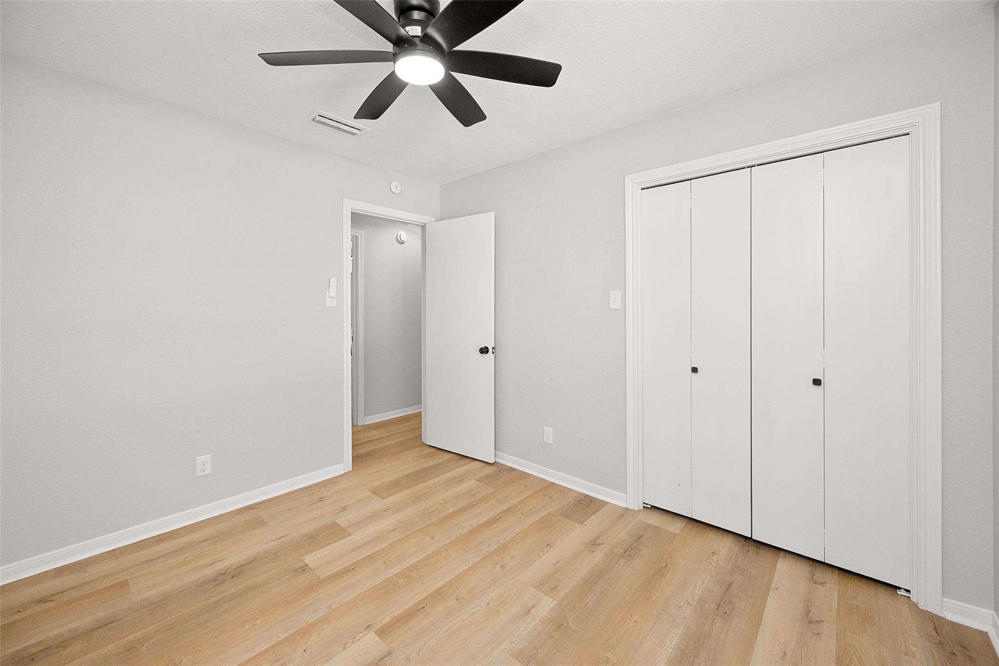 1803 S Park Street Property Photo 17