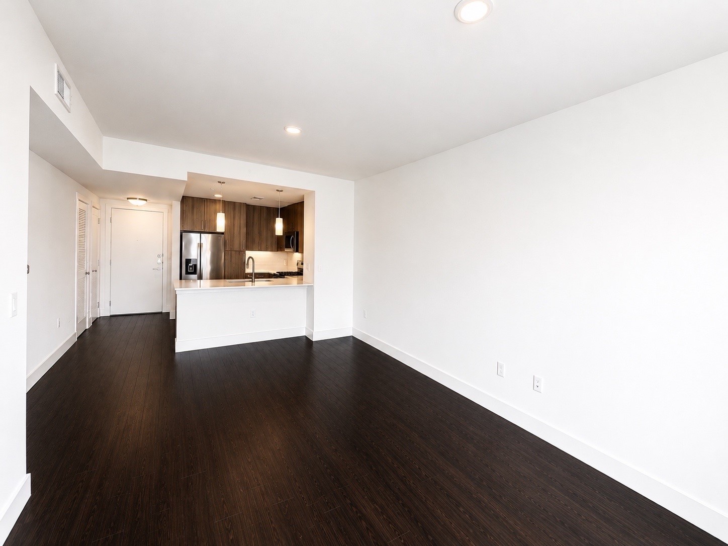 3120 Smith Street 308 Property Photo 3
