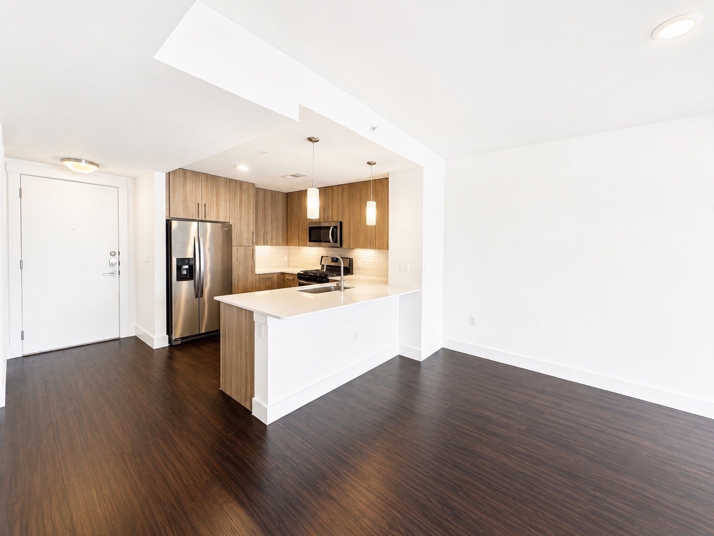 3120 Smith Street 308 Property Photo 4