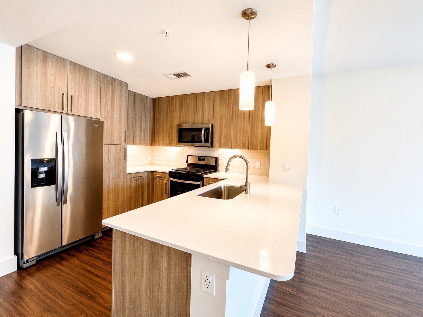 3120 Smith Street 308 Property Photo 5