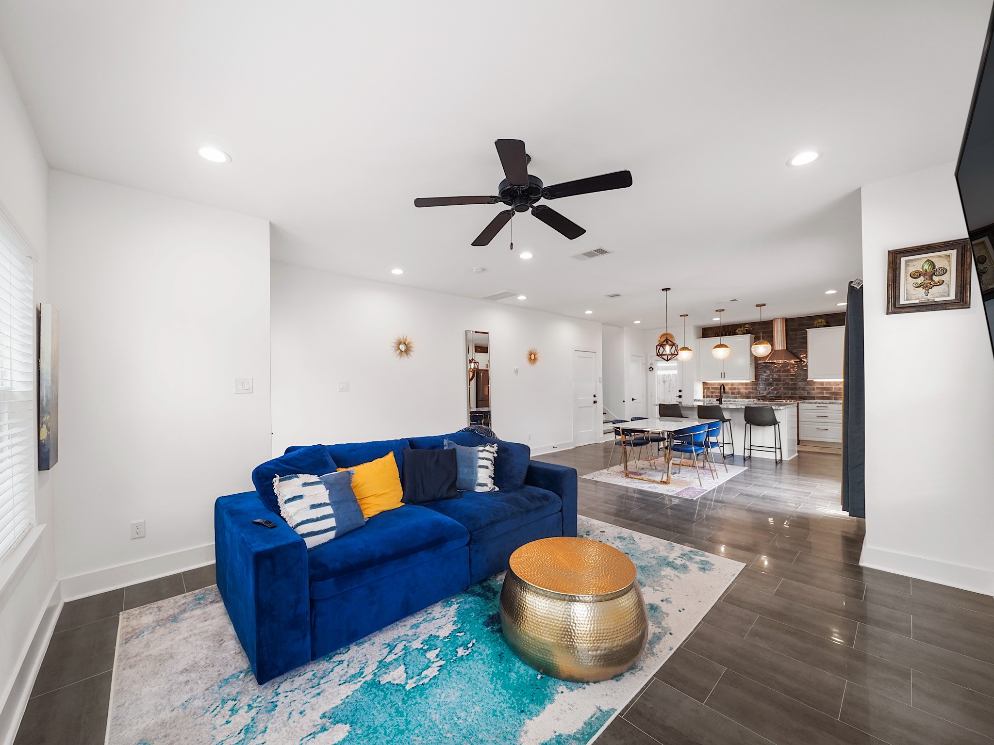 209 Blueberry Street Property Photo 4