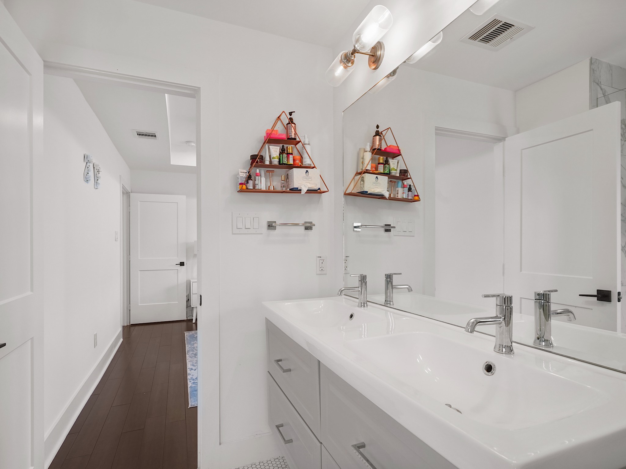 209 Blueberry Street Property Photo 22