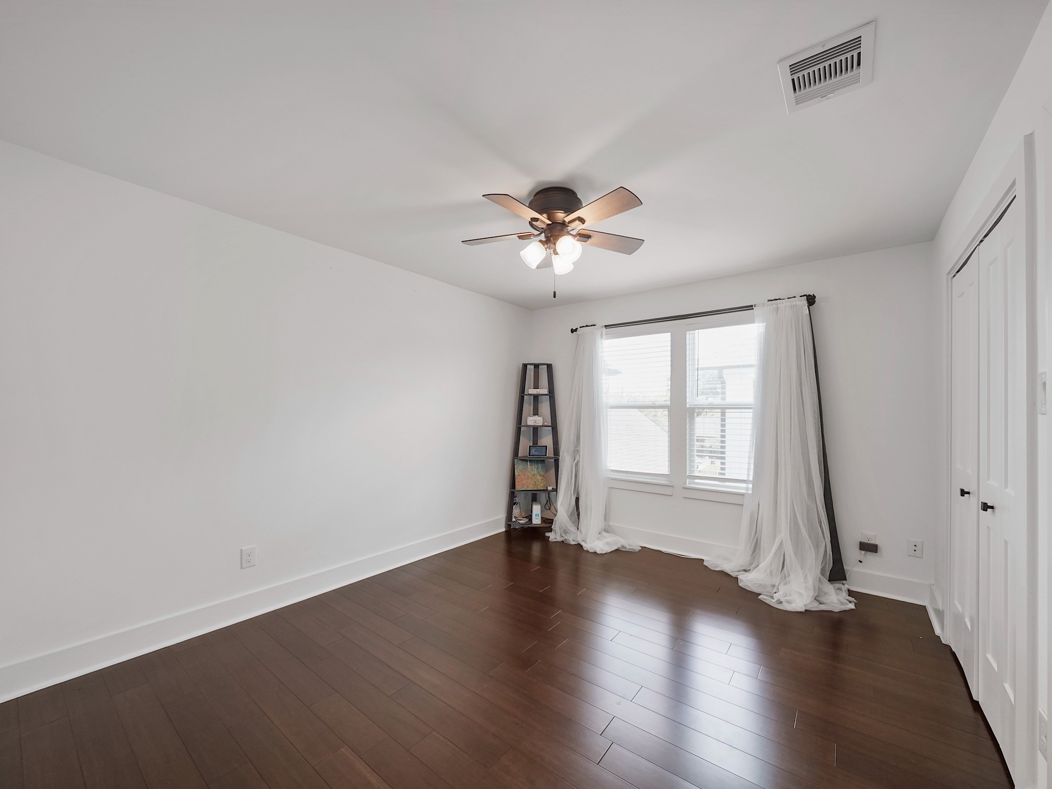 209 Blueberry Street Property Photo 29