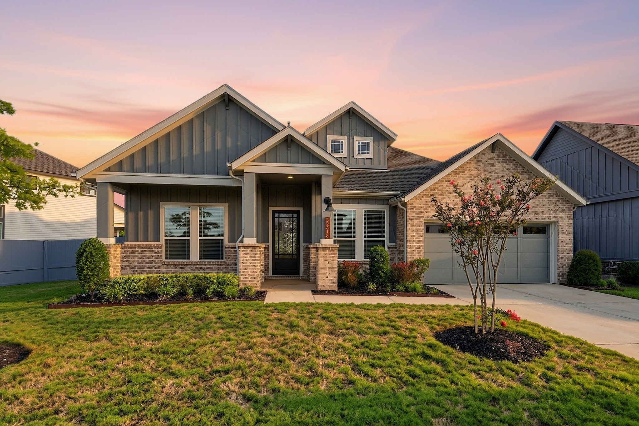 32618 Mountain Maple Court Property Photo 1