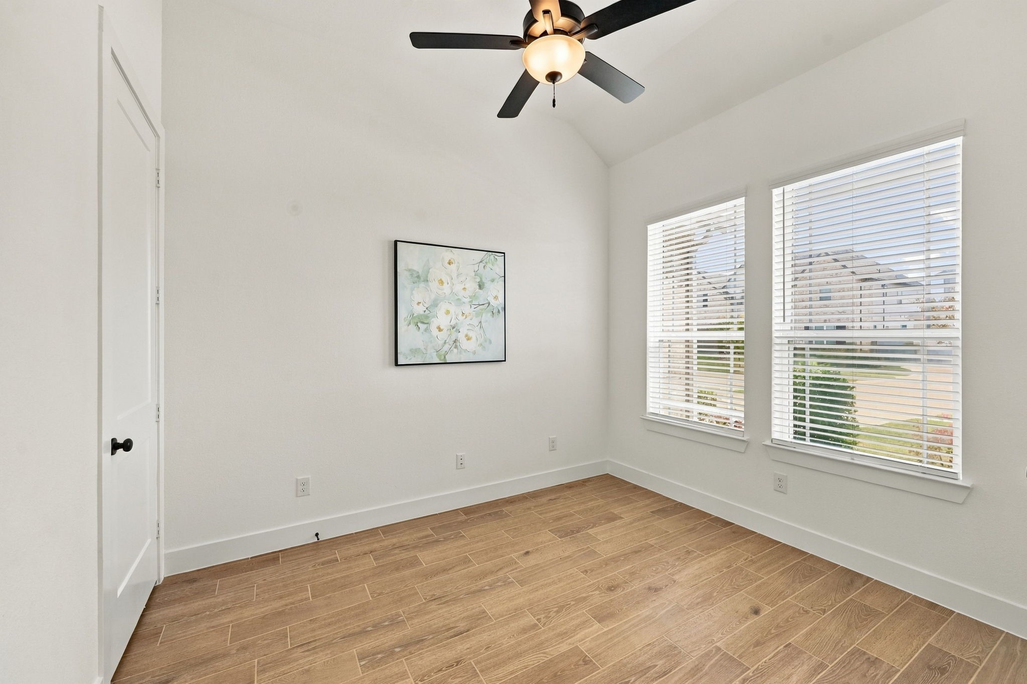 32618 Mountain Maple Court Property Photo 7