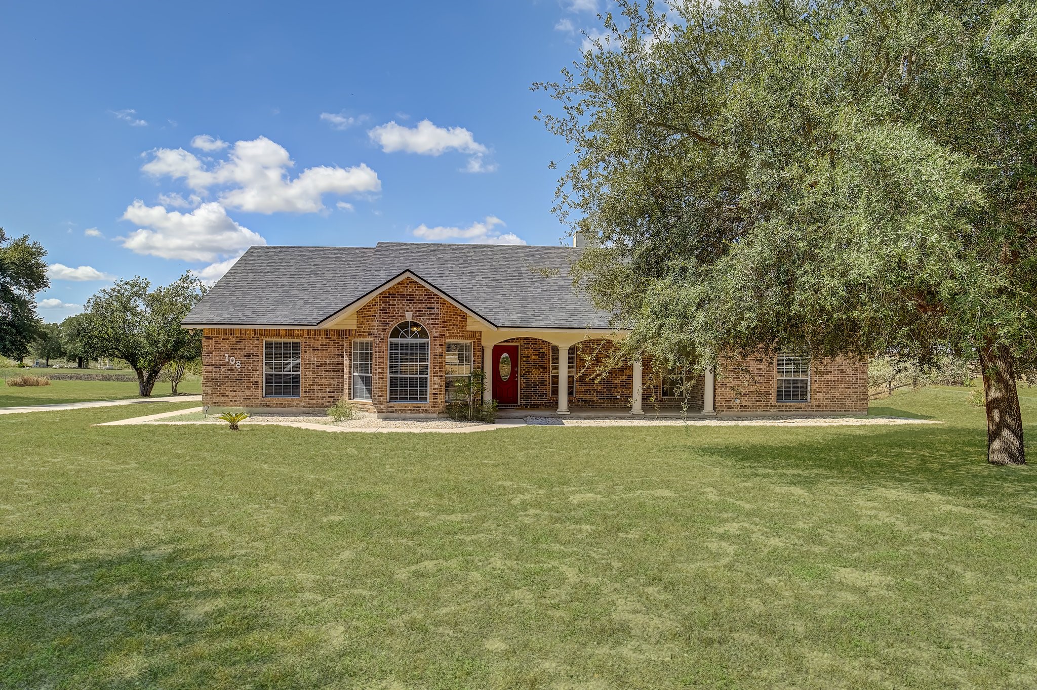 108 Deer Ridge Drive Property Photo 4