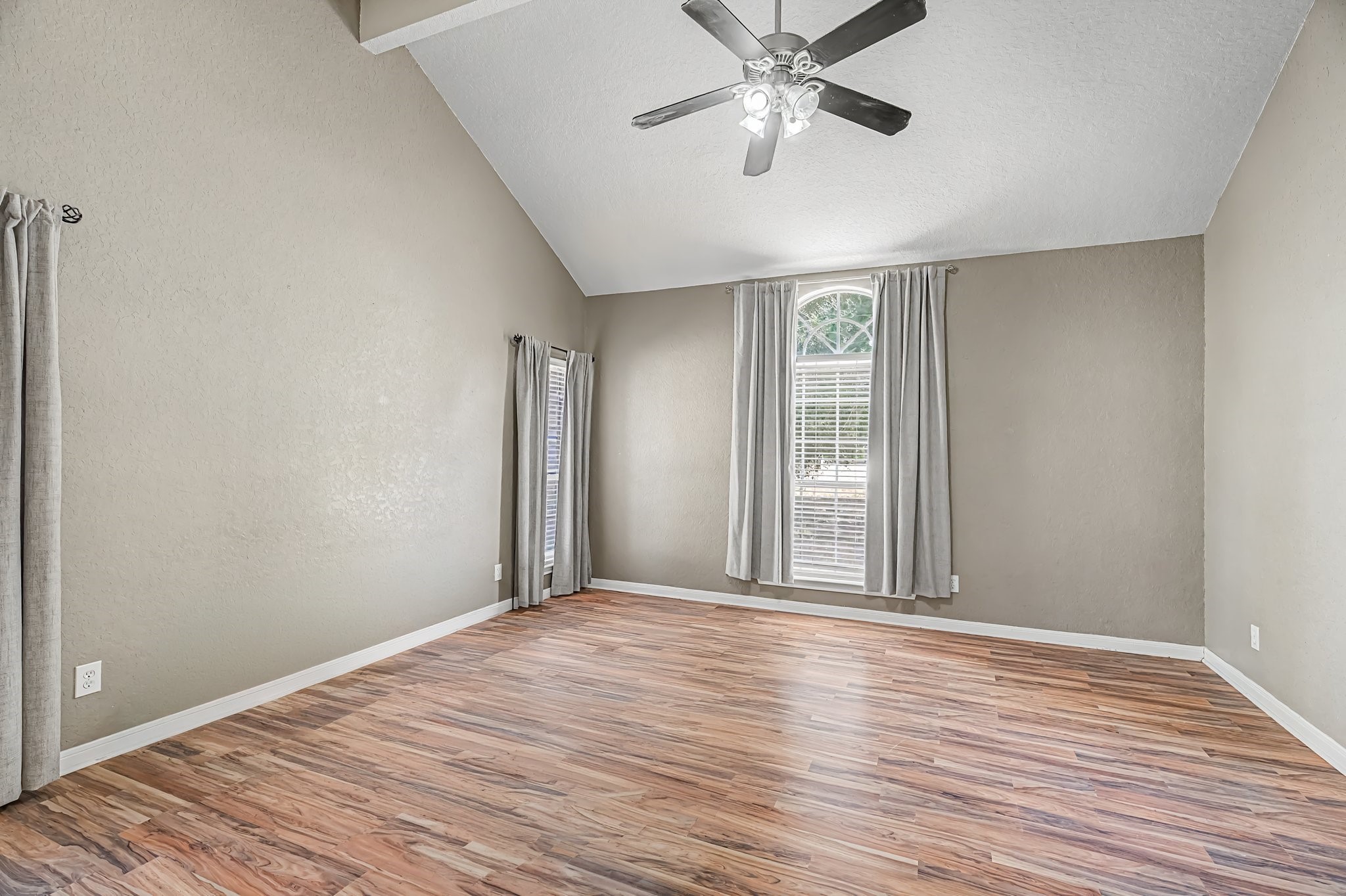 108 Deer Ridge Drive Property Photo 25