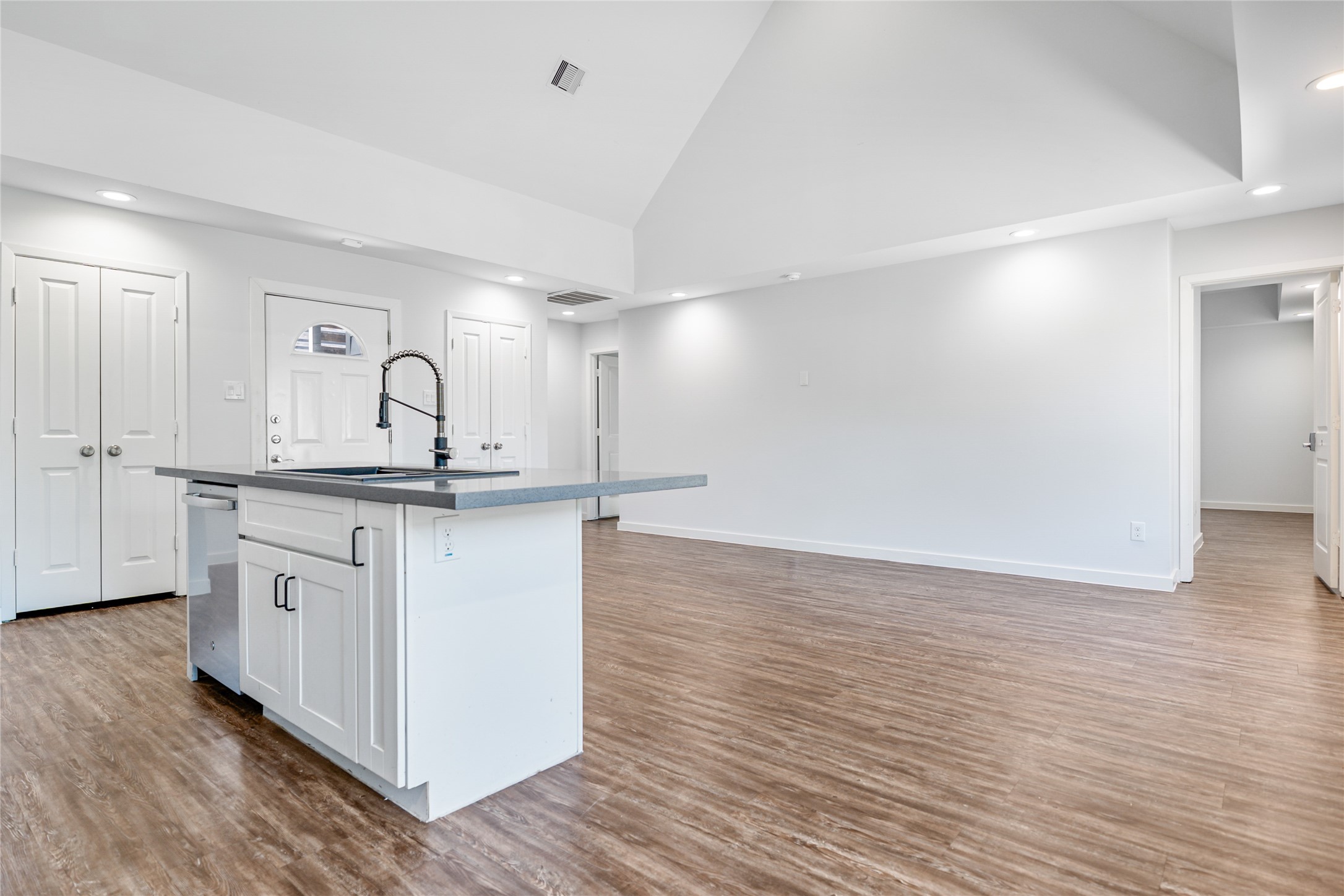3426 Tuam Street A Property Photo 36