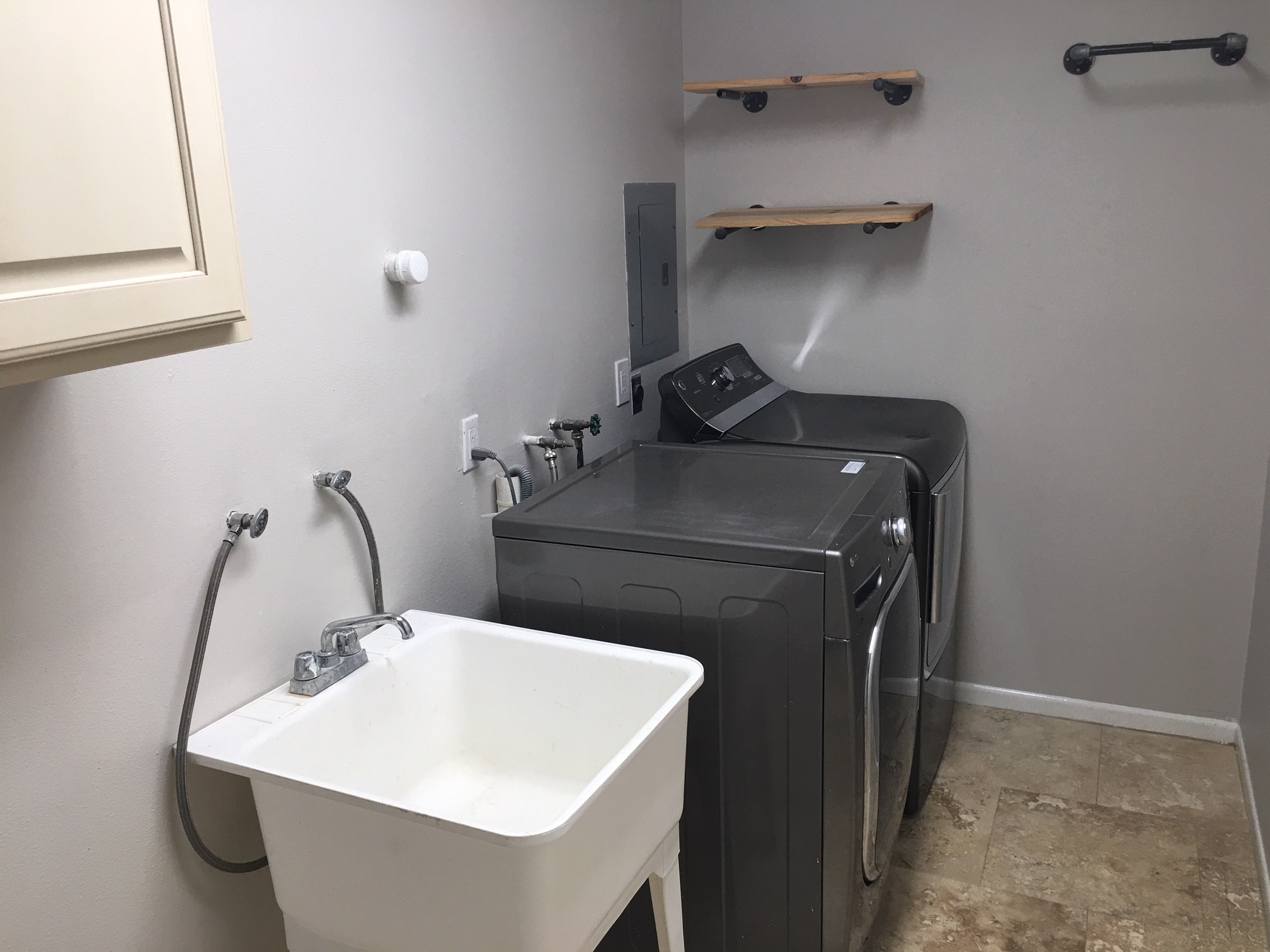 1221 Marine Drive Property Photo 7