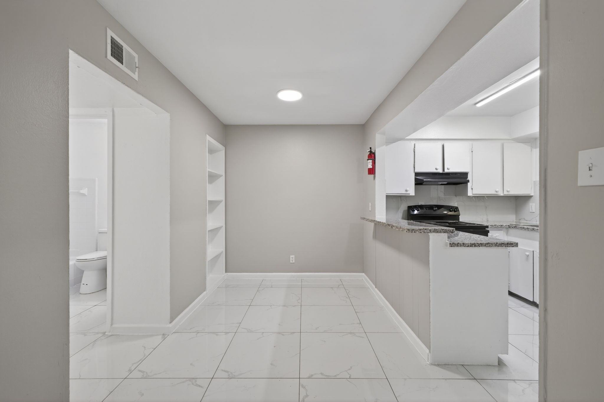 10600 S Post Oak Road 101 Property Photo 4