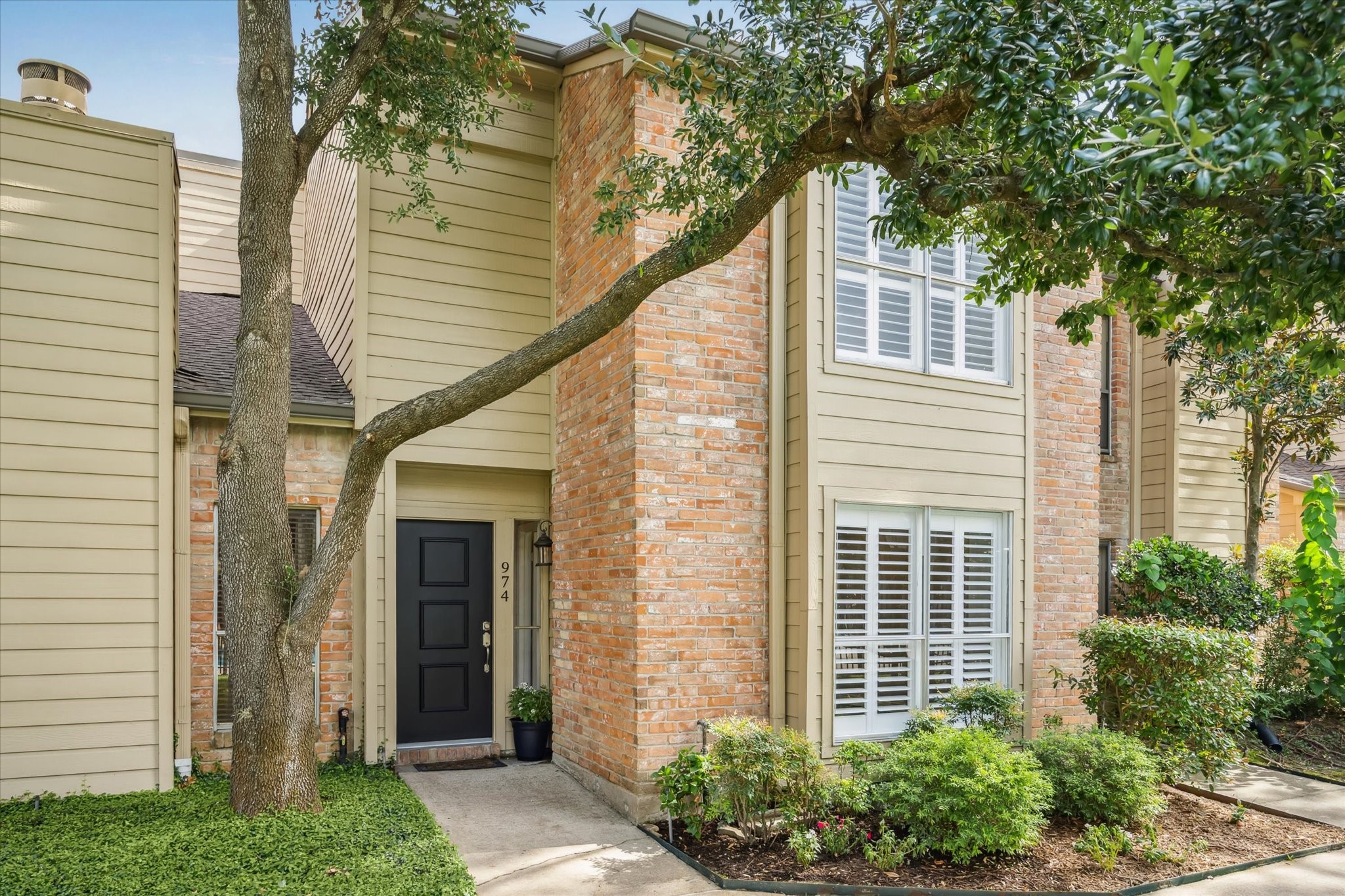 974 Memorial Village Drive 53 Property Photo 1