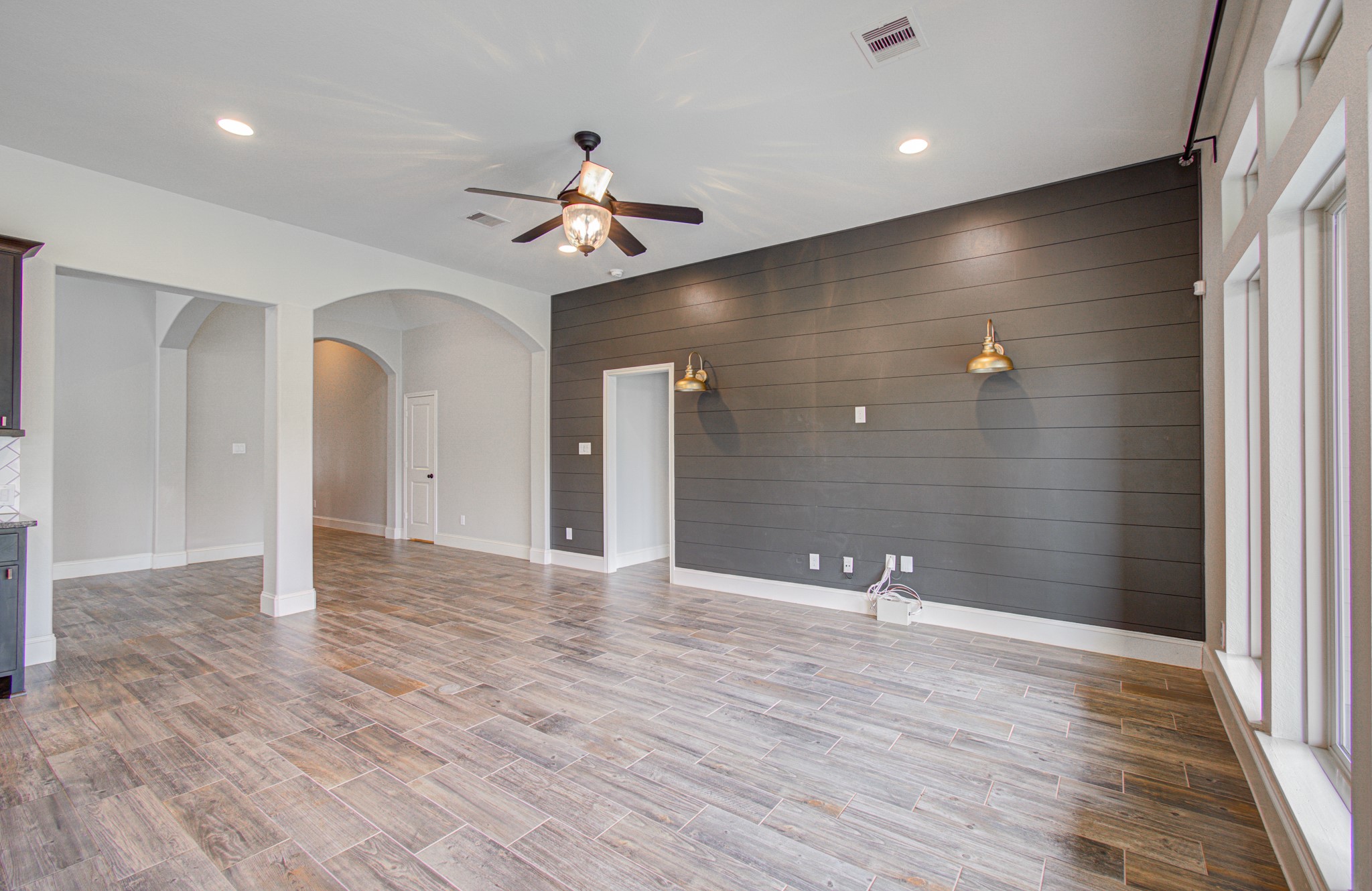 13937 Naples Park Court Property Photo 6