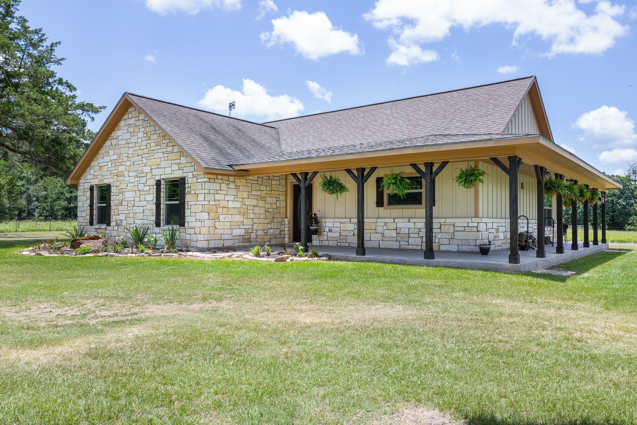 3941 County Road 219 Property Photo 4