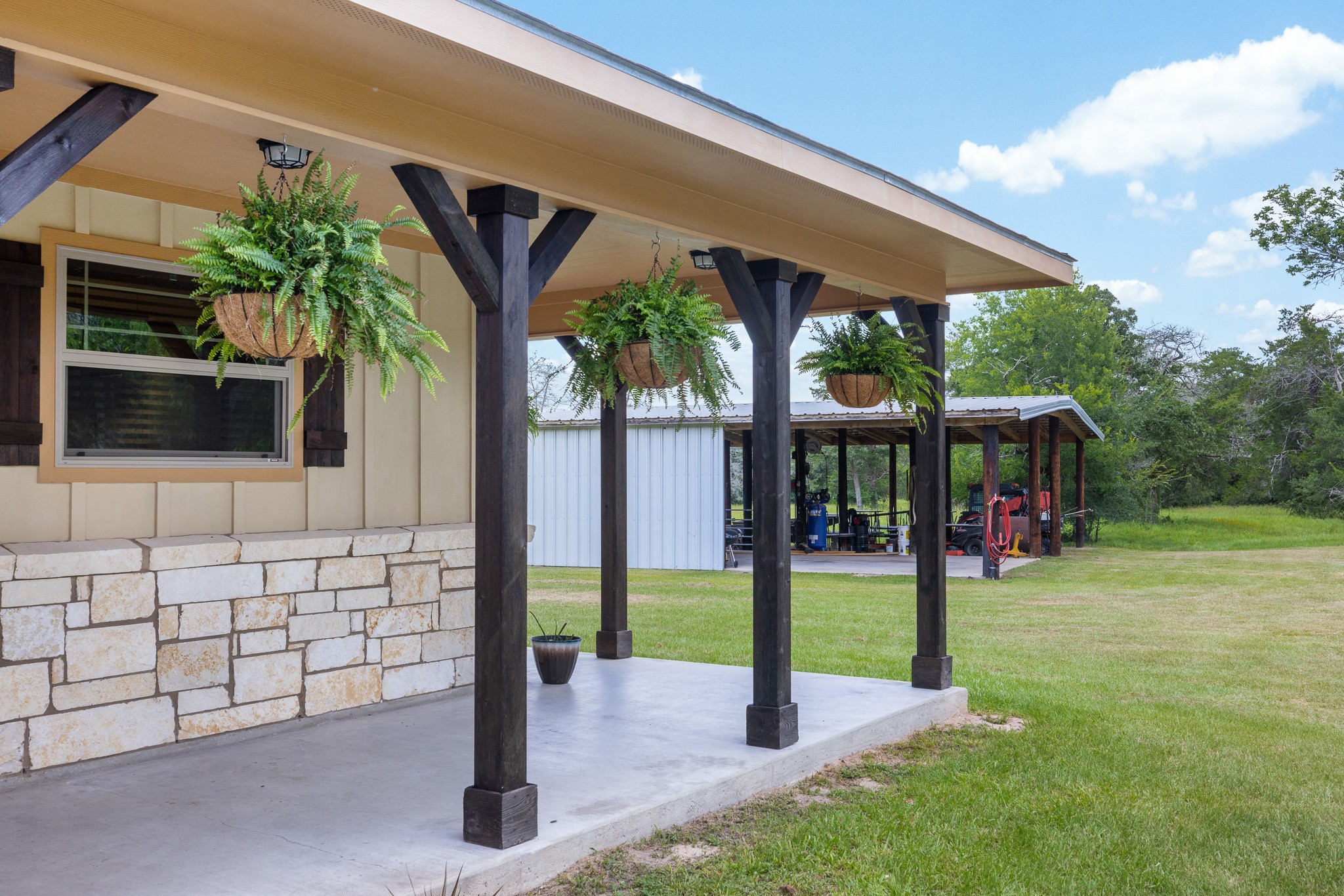 3941 County Road 219 Property Photo 6