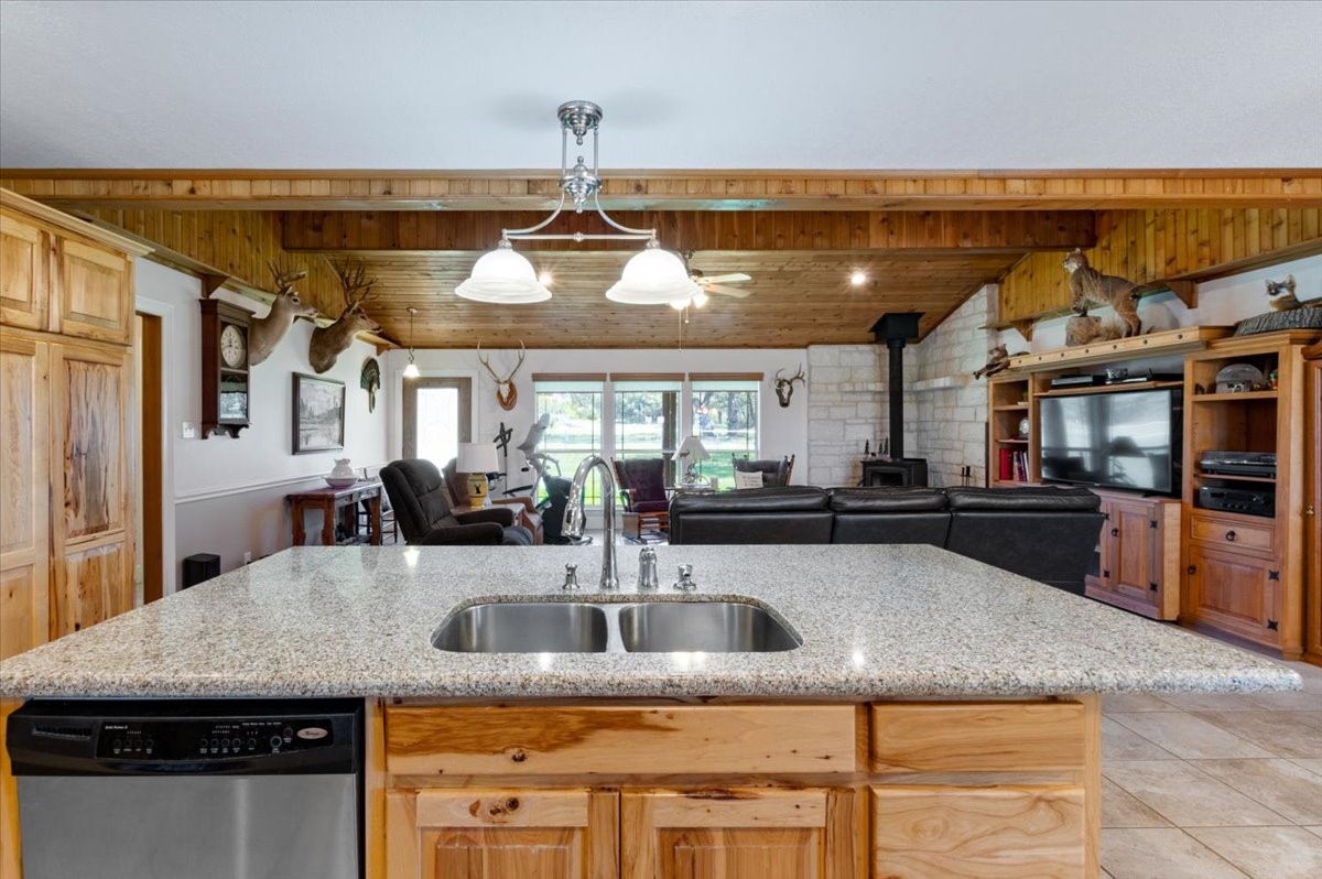 6760 E Us Highway 190 Property Photo 15