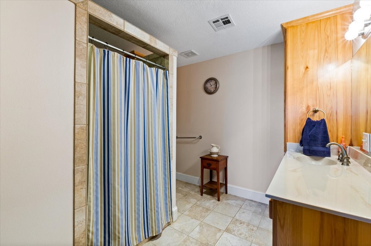 6760 E Us Highway 190 Property Photo 28