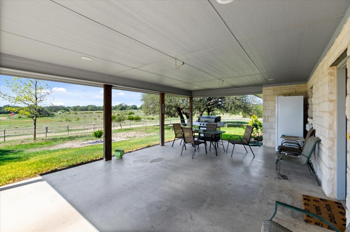 6760 E Us Highway 190 Property Photo 40