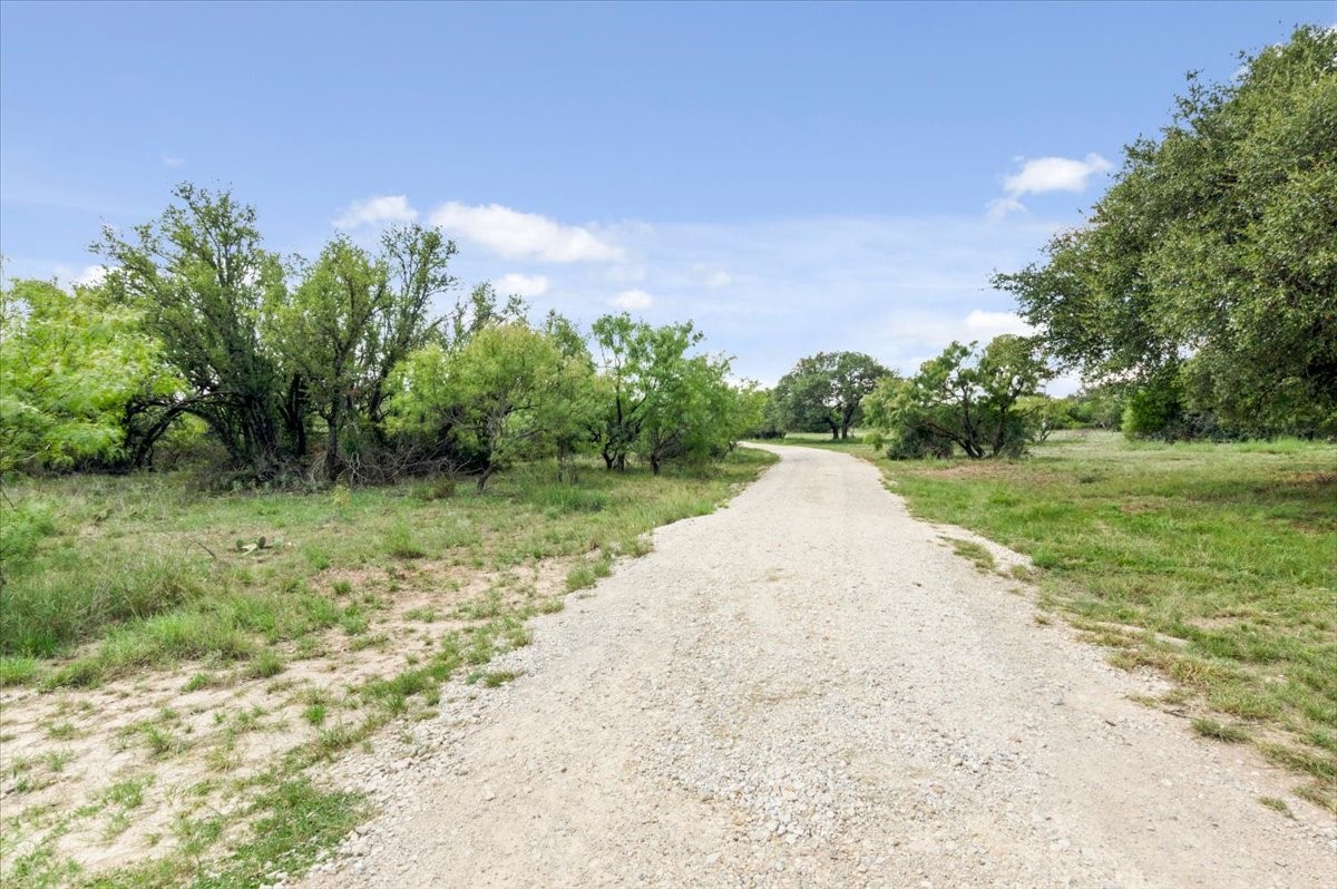 6760 E Us Highway 190 Property Photo 42