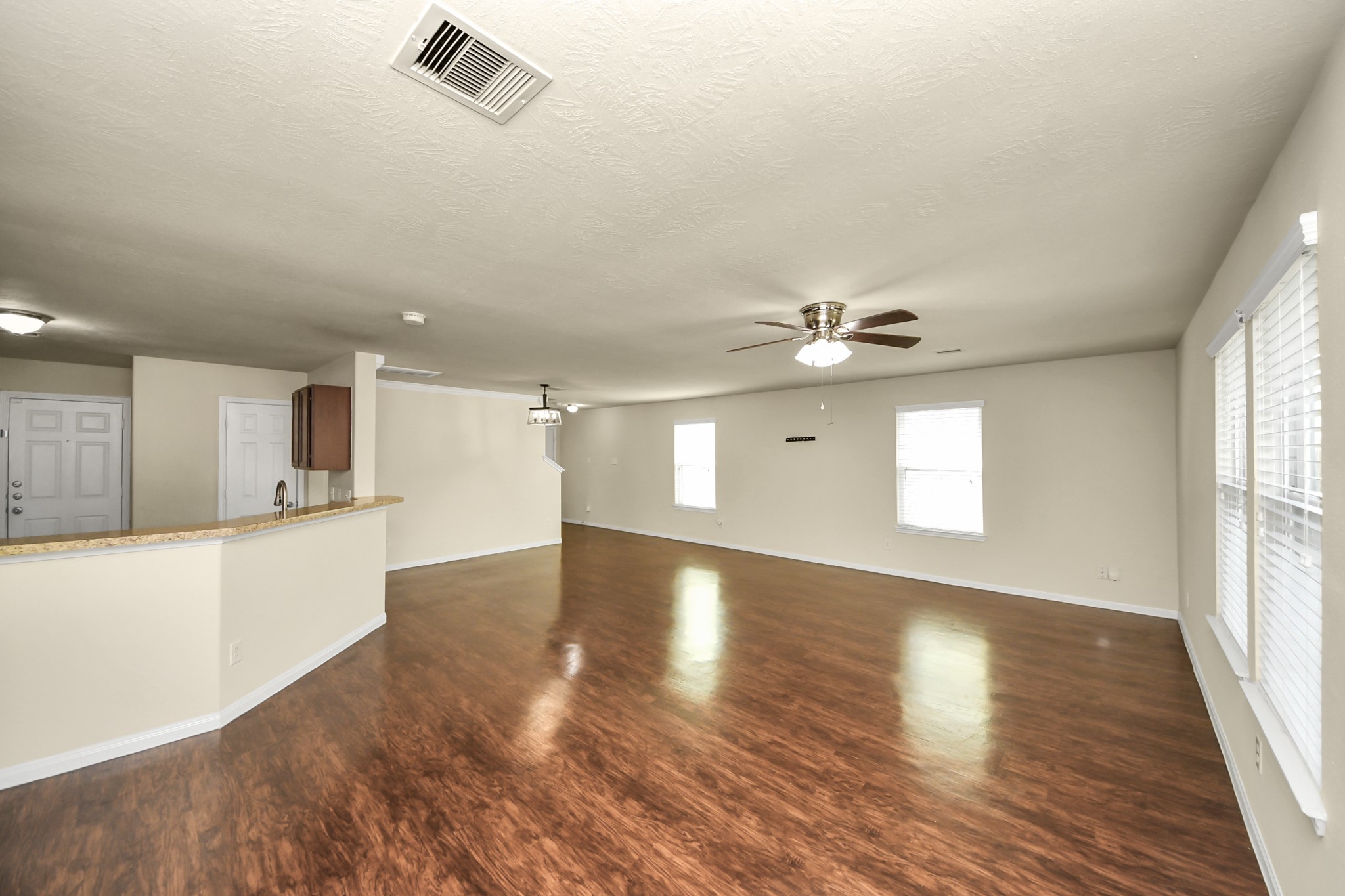 11418 El Diamante Drive Property Photo 5