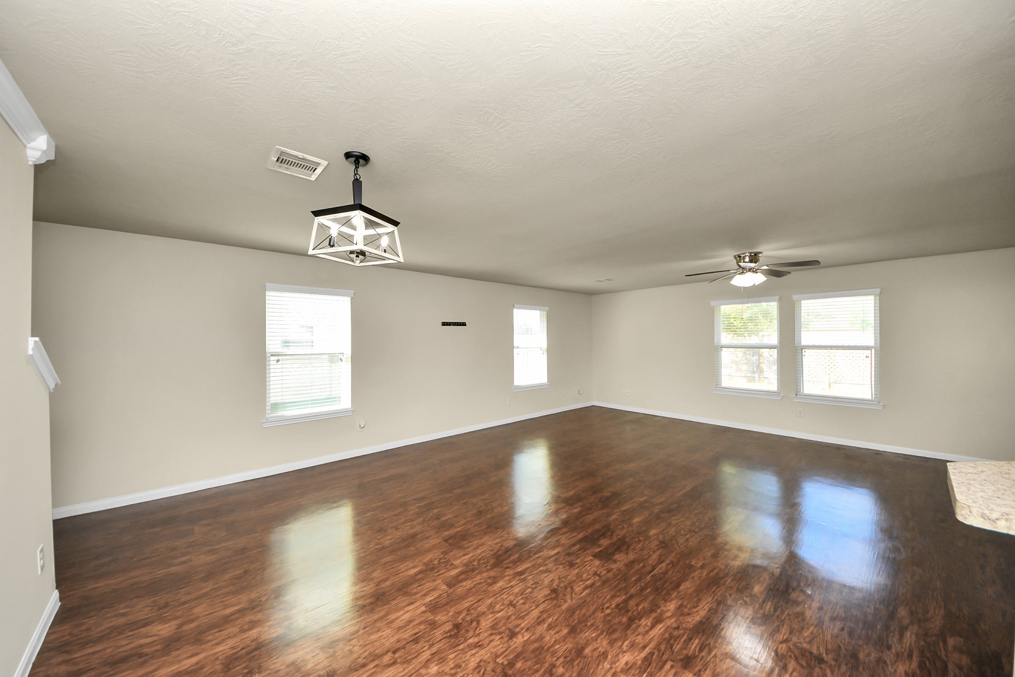 11418 El Diamante Drive Property Photo 6