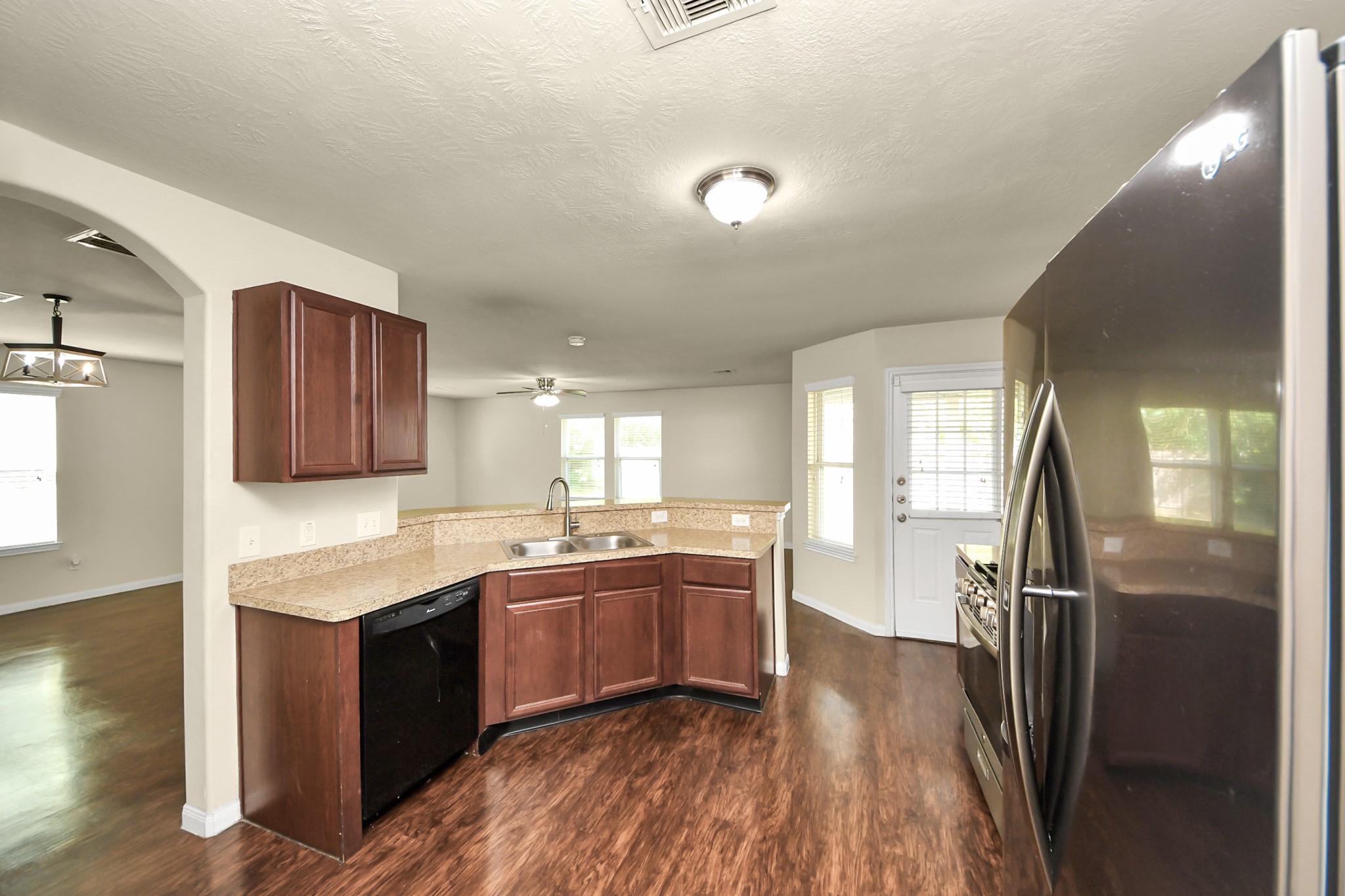11418 El Diamante Drive Property Photo 9