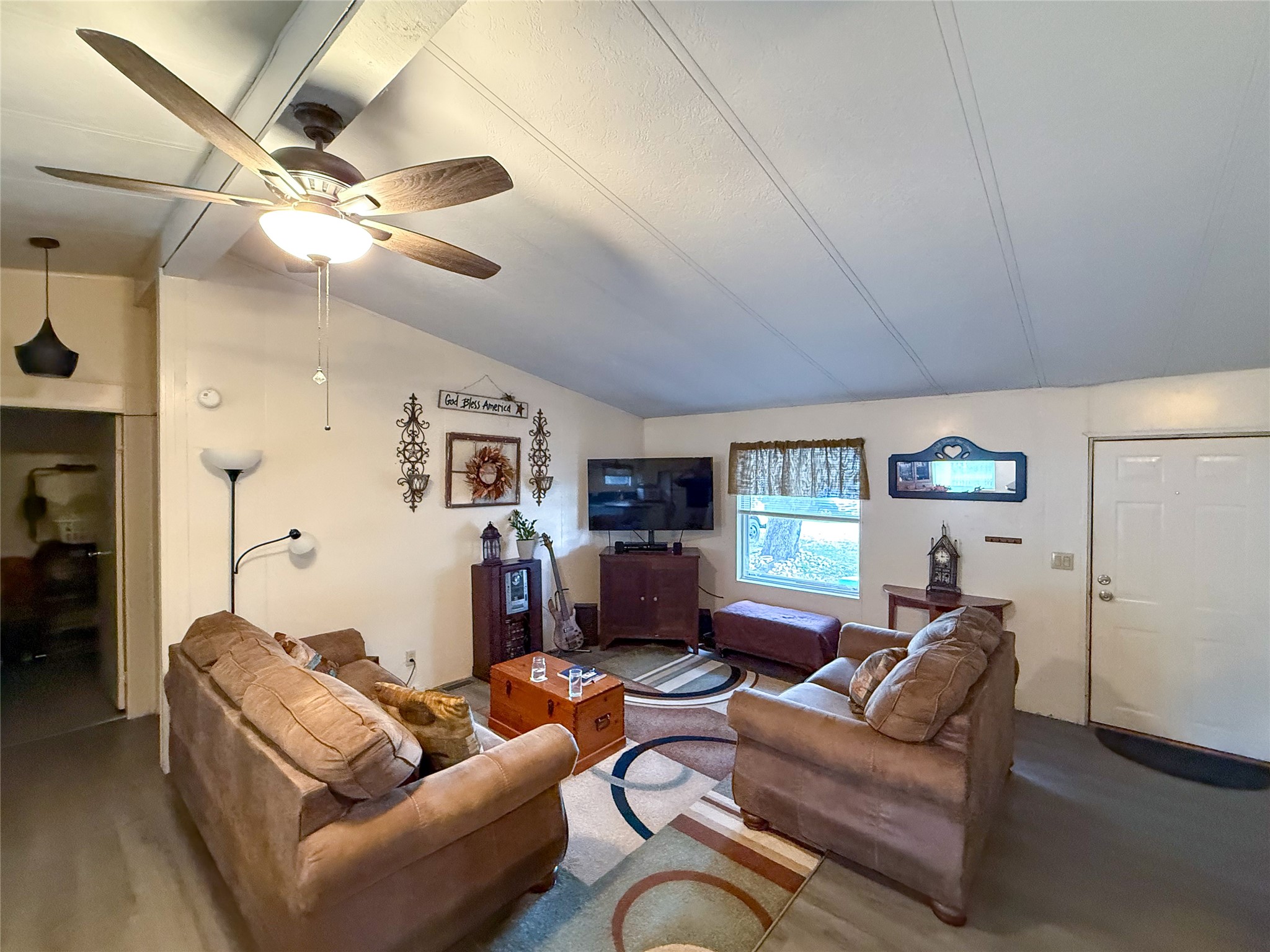 1055 N Franklin Street Property Photo 11