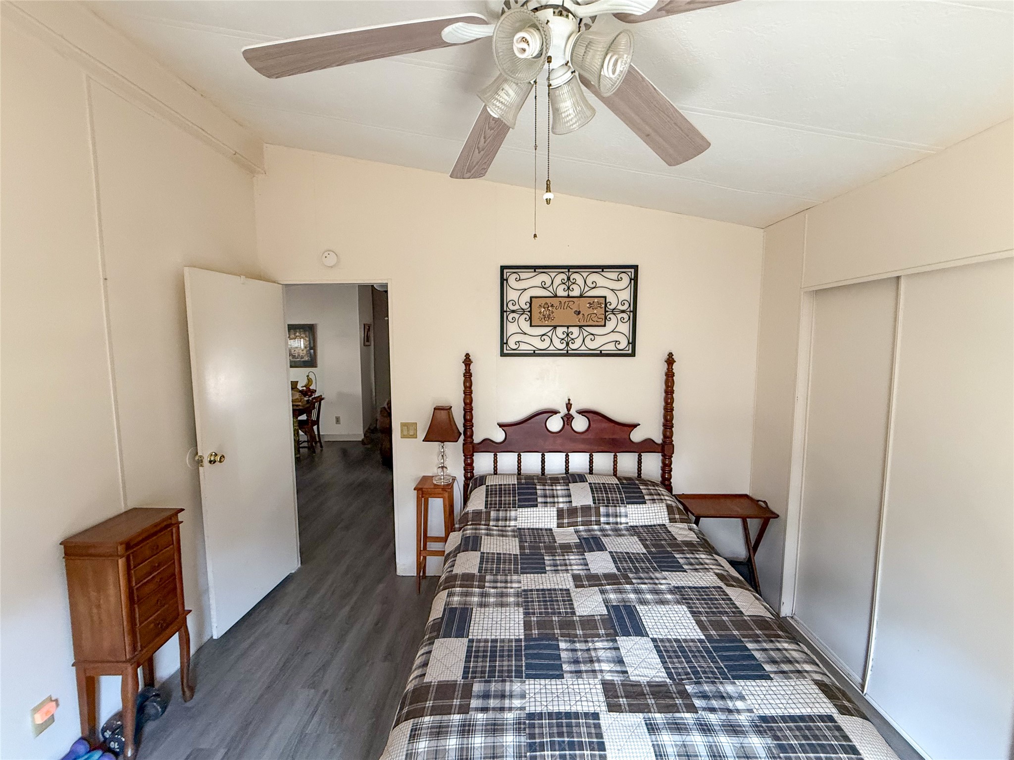 1055 N Franklin Street Property Photo 19