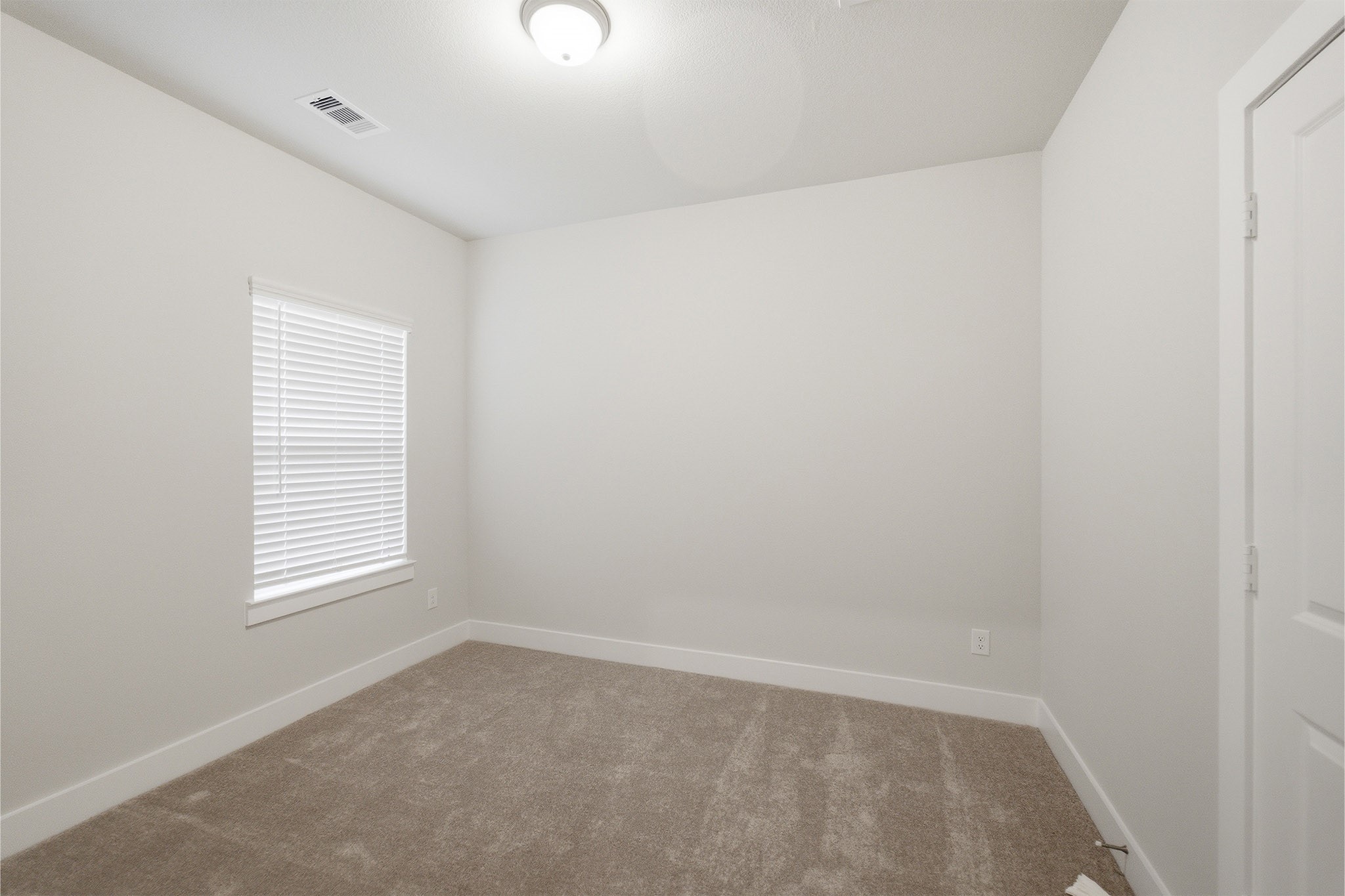 1406 16th Ave N Property Photo 19