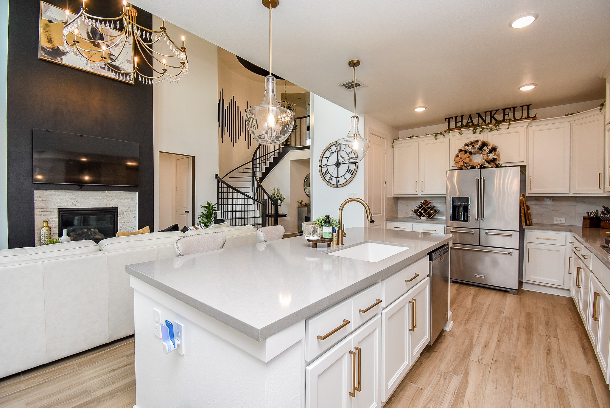 23620 Olive Creek Lane Property Photo 4